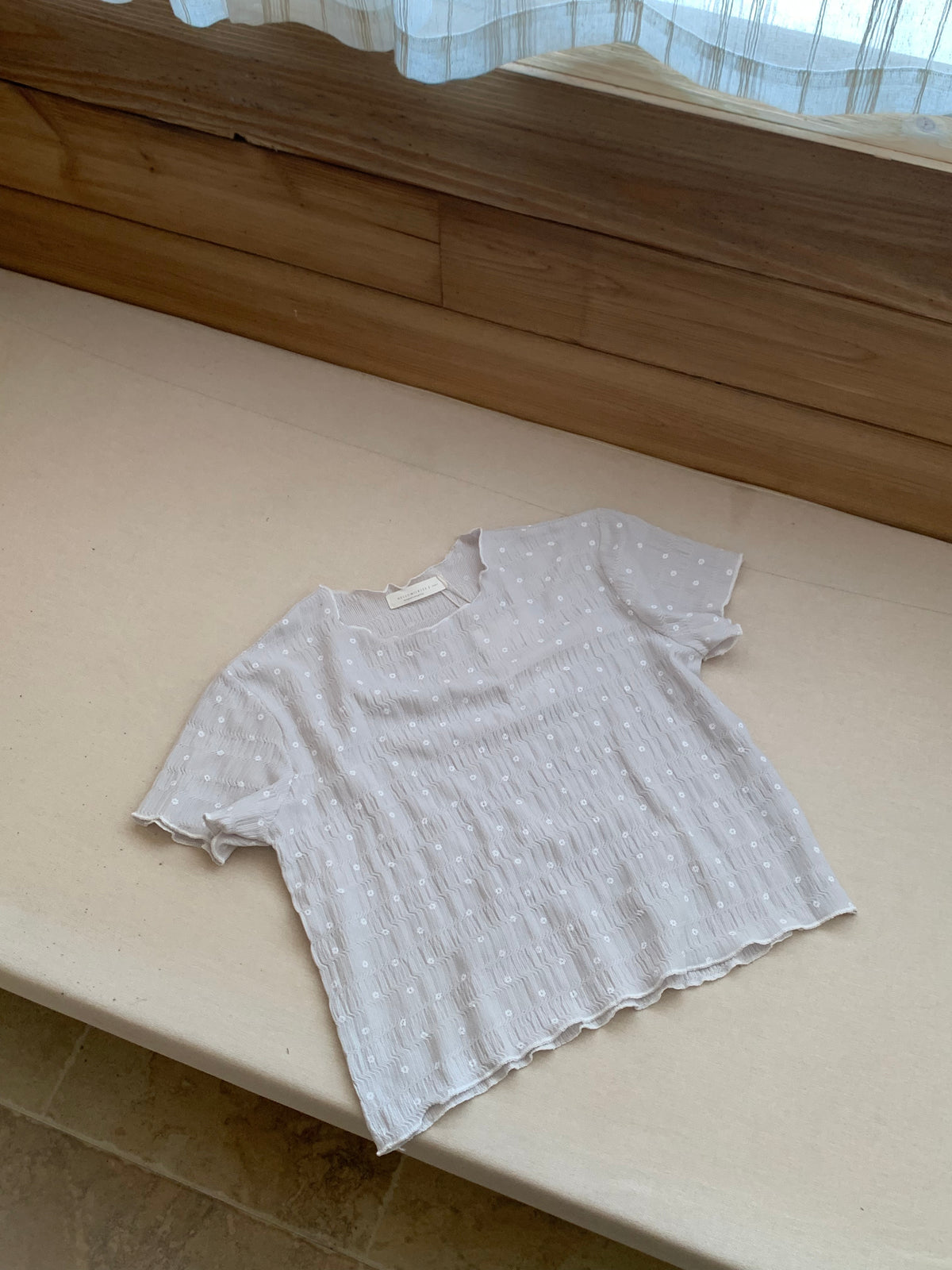 HELLO MILK TEE- 86881   木耳邊小衫