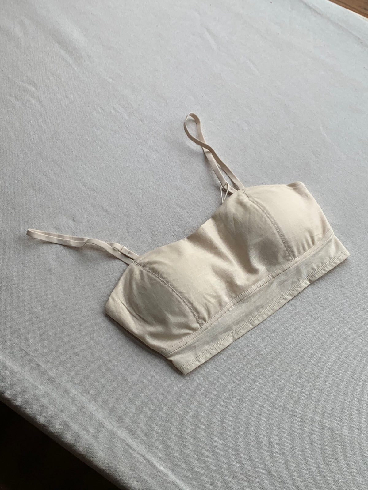 HELLO MILK TEE- 86778   美背上衣