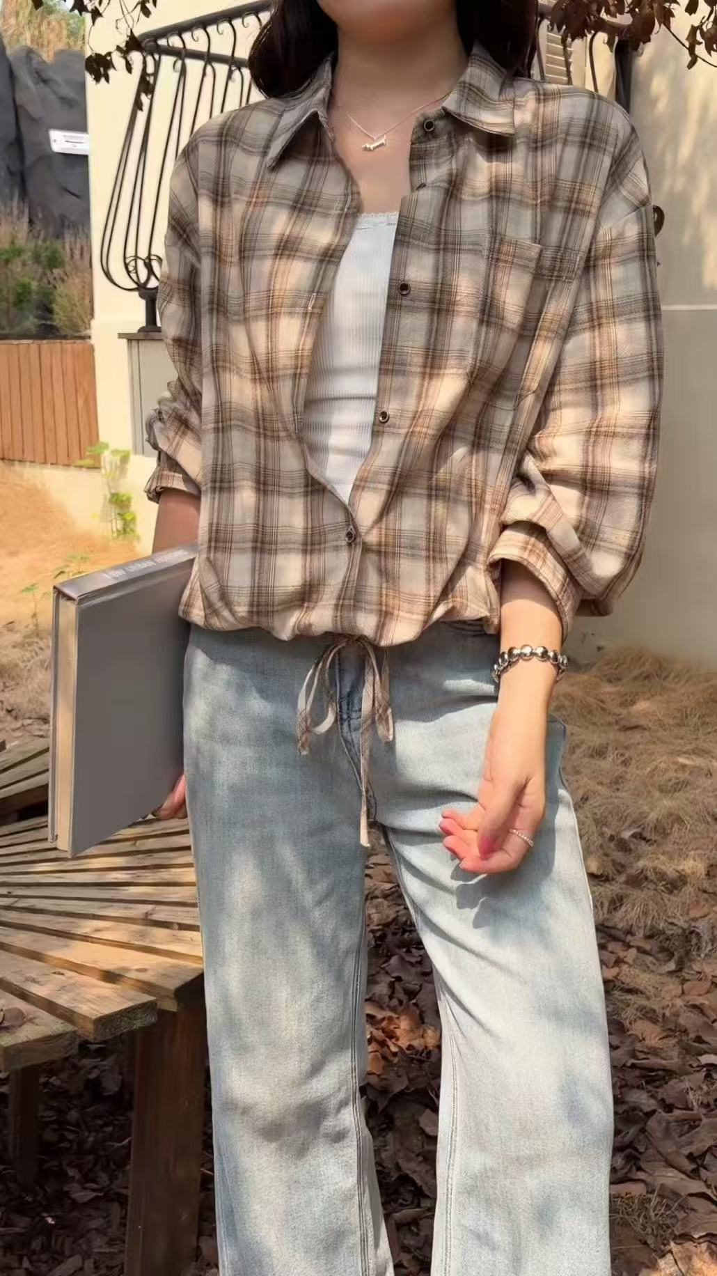 HELLO MILK TEE- 86841   格紋上衣