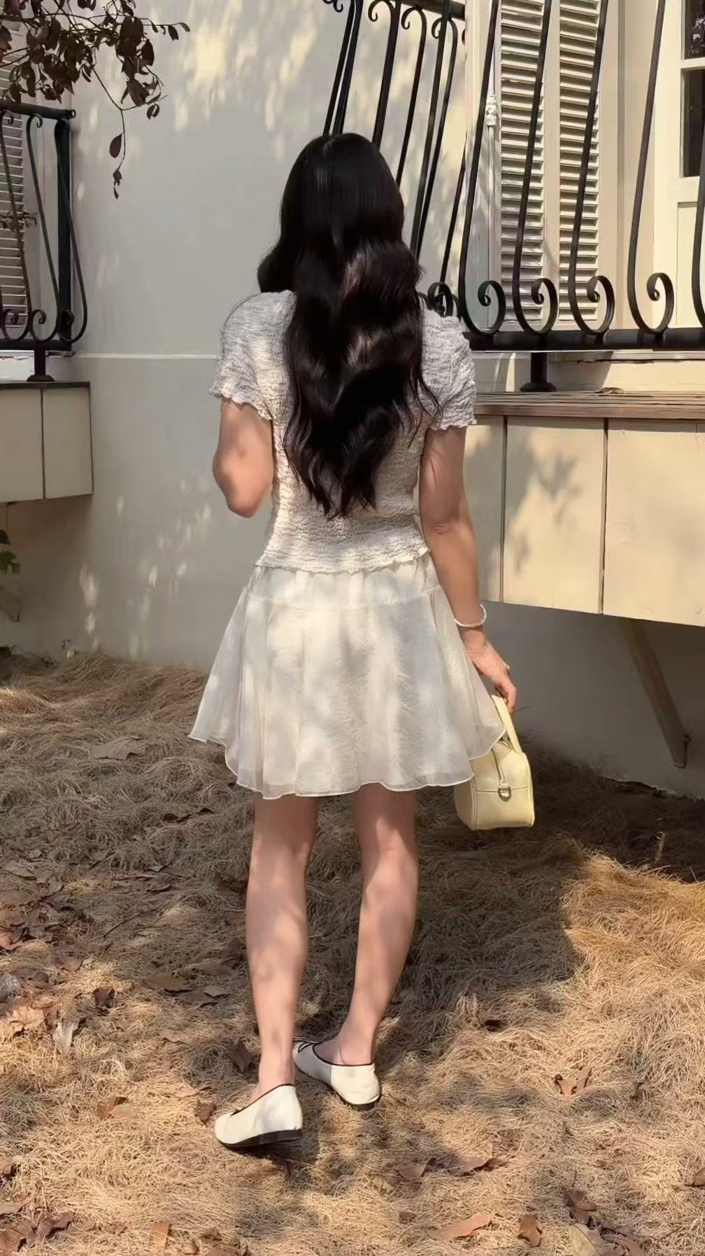 HELLO MILK TEE- 86766   碎花半裙