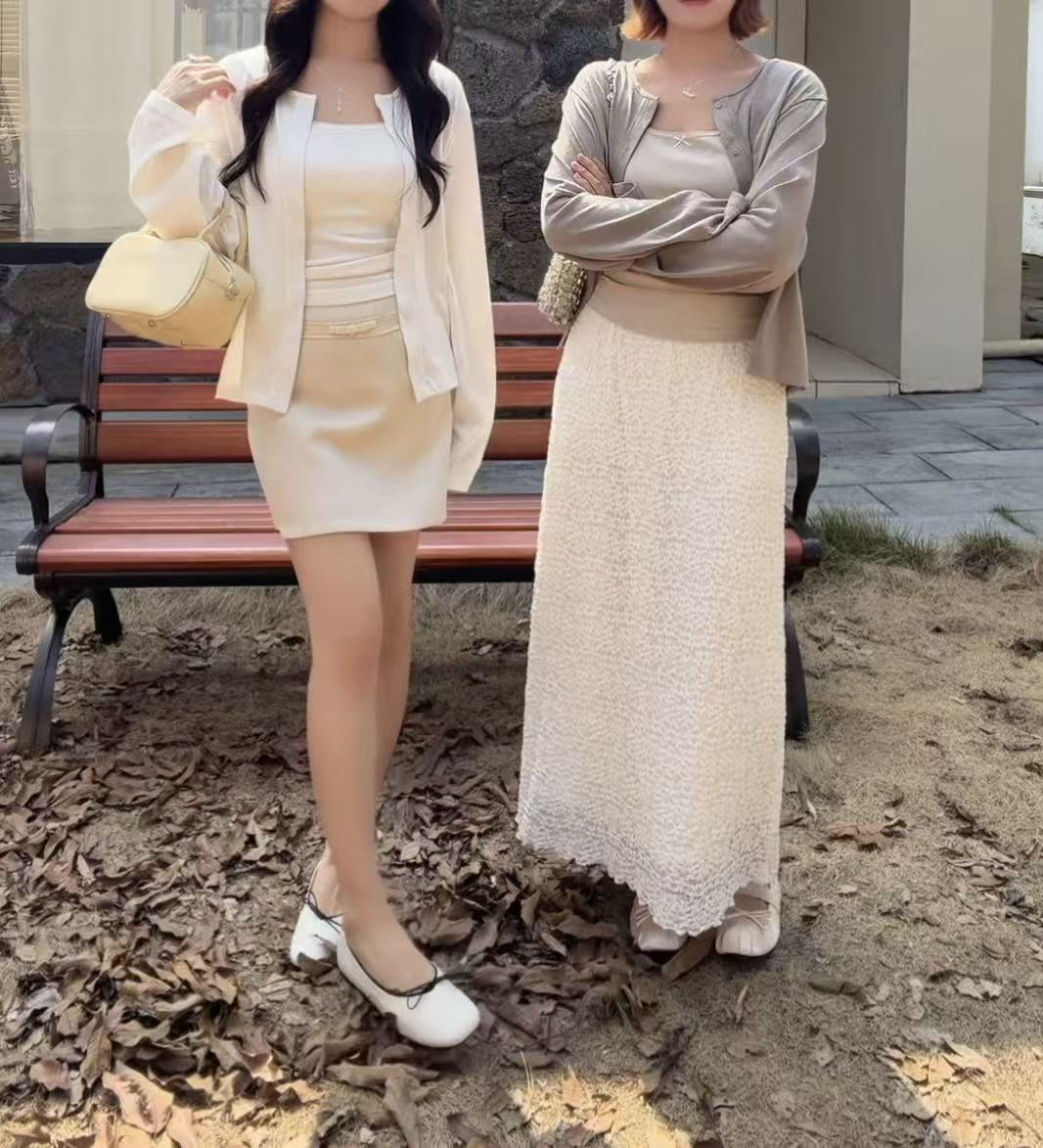 HELLO MILK TEE- 86840   排扣上衣