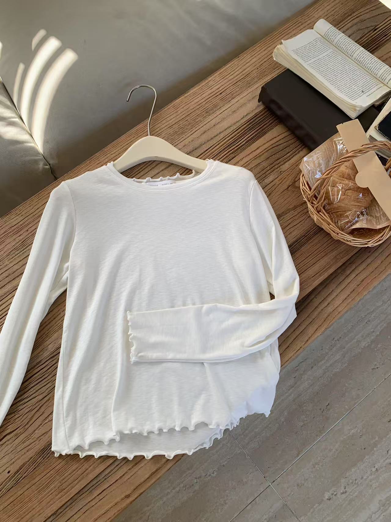 HELLO MILK TEE- 86941 木耳邊小衫
