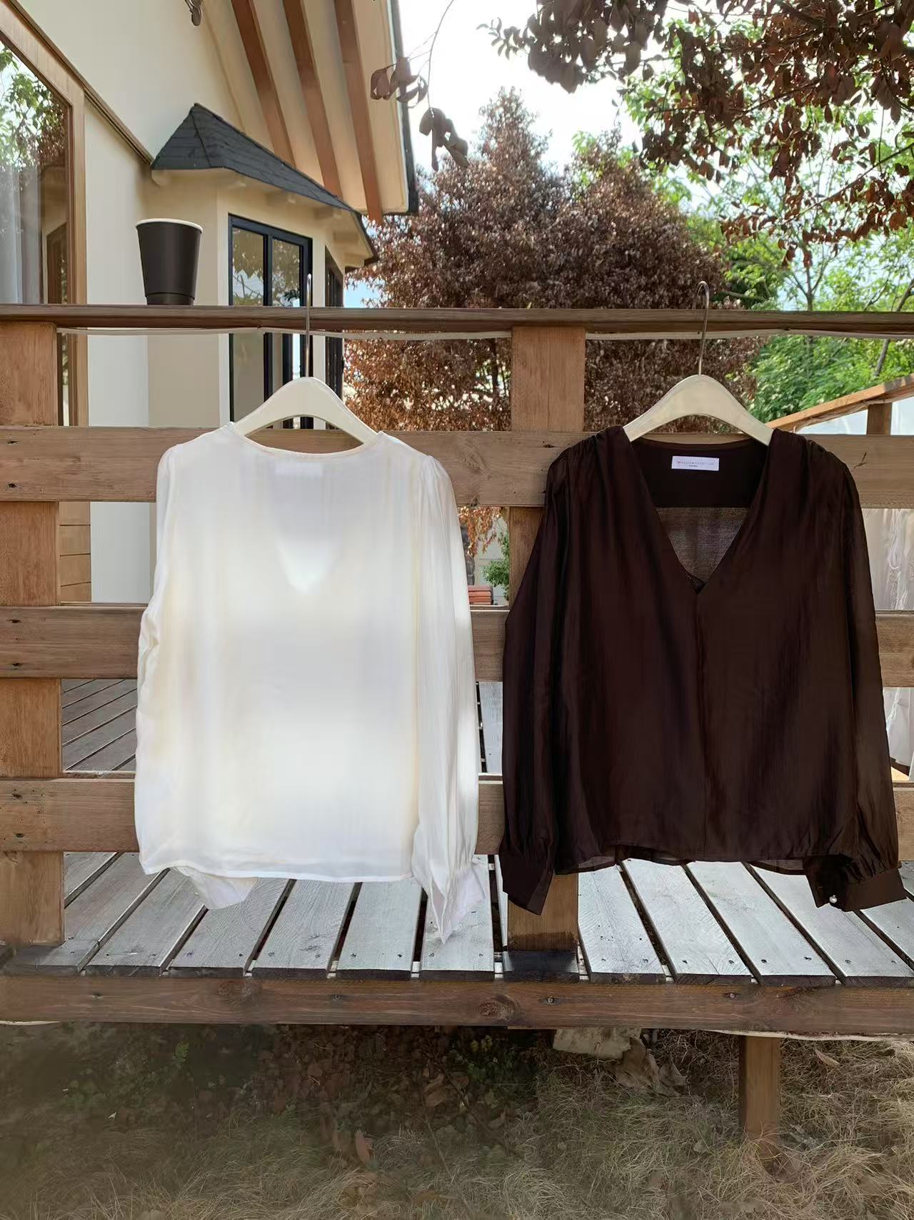 HELLO MILK TEE- 86952 蕾絲拼接衫