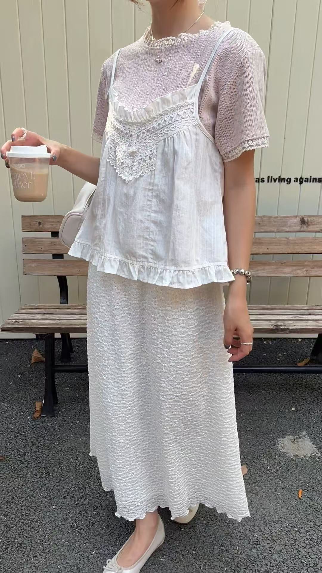 HELLO MILK TEE- 86753   花邊拼接衫