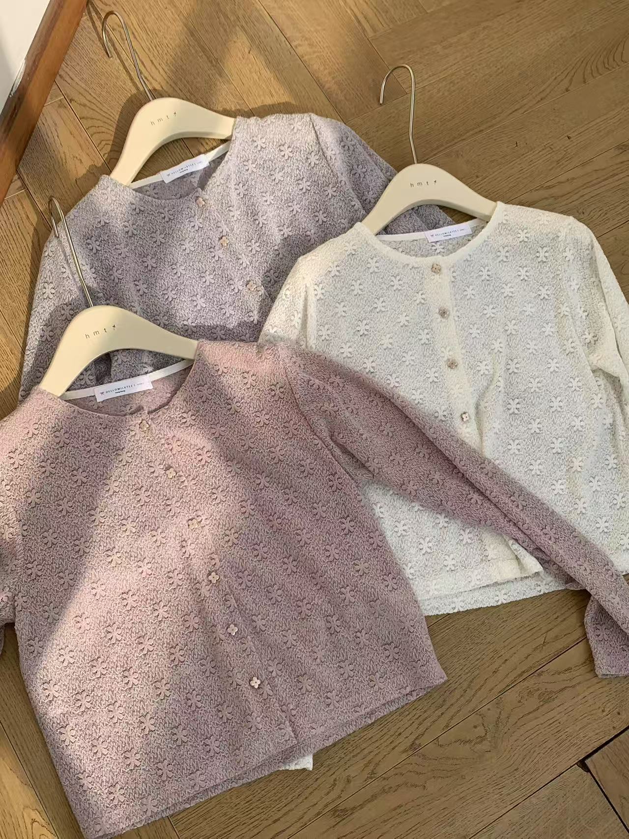 HELLO MILK TEE- 86975 提花小衫