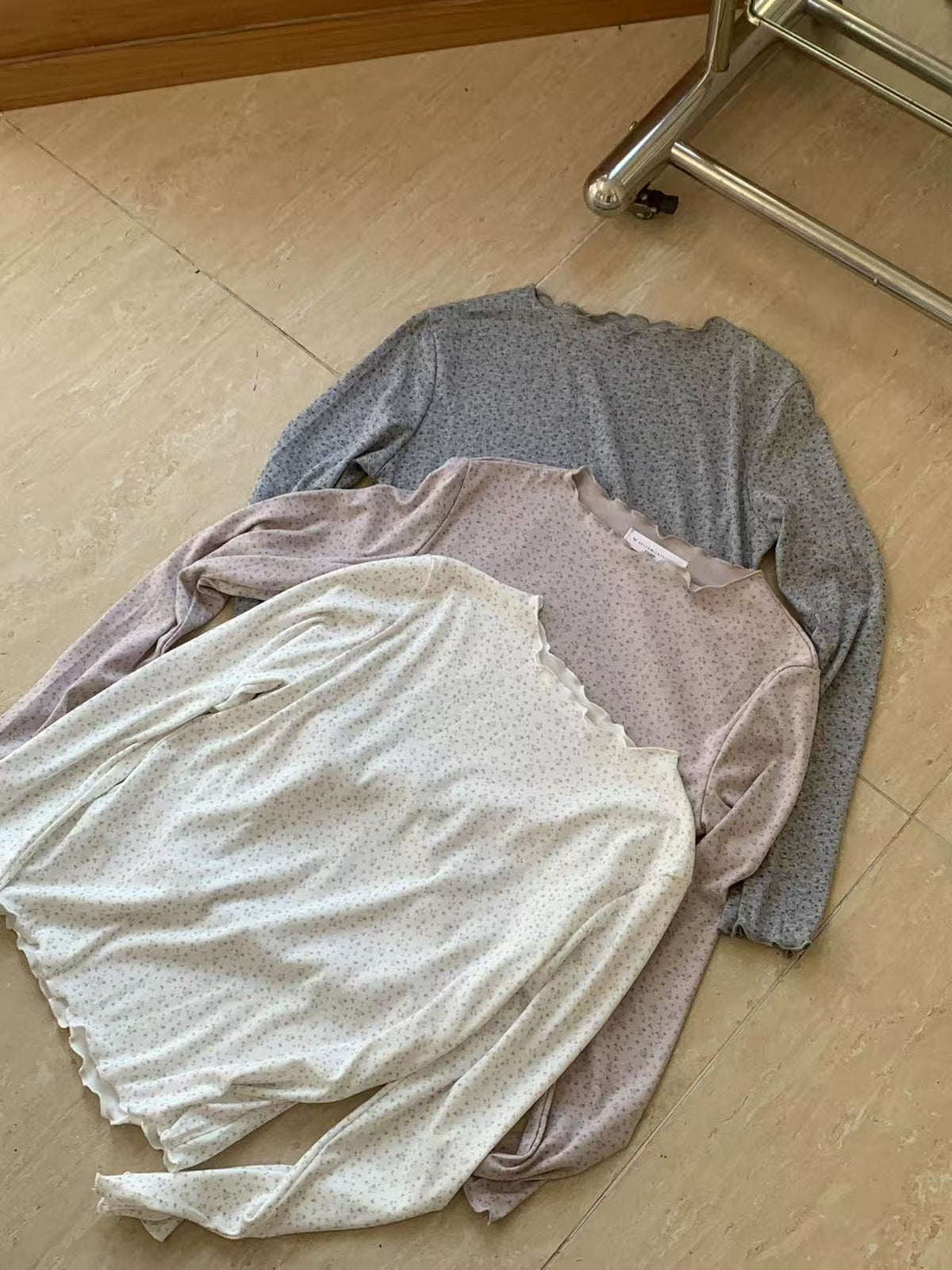 HELLO MILK TEE- 86981 韓系小衫