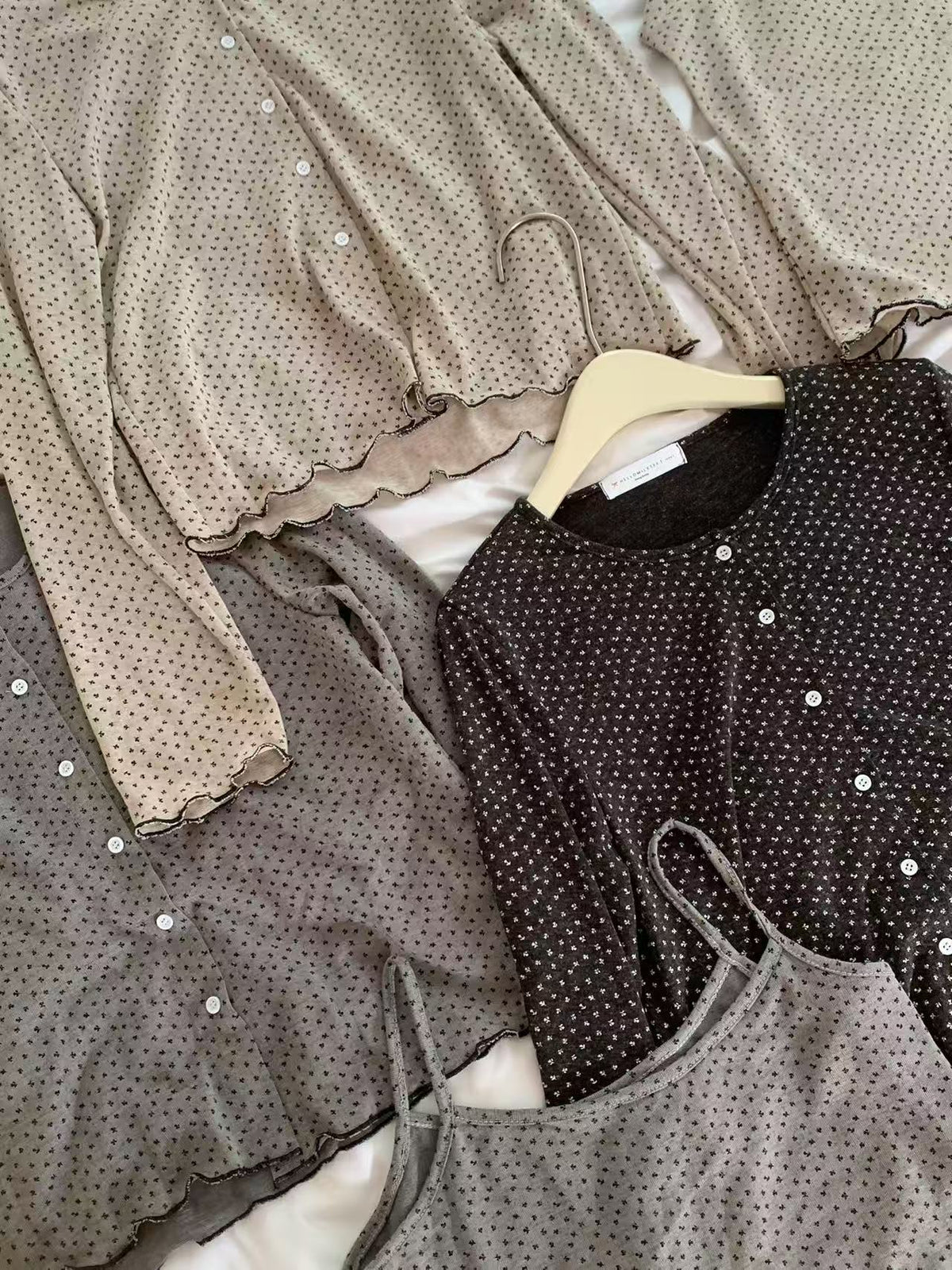 HELLO MILK TEE- 86983 韓系兩件套