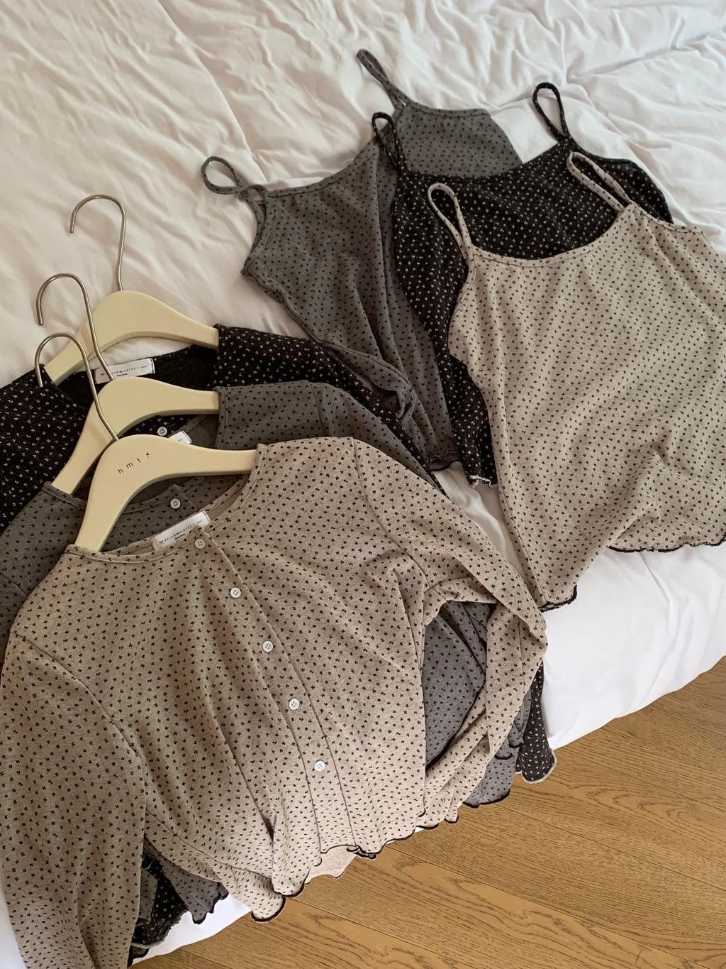 HELLO MILK TEE- 86983 韓系兩件套