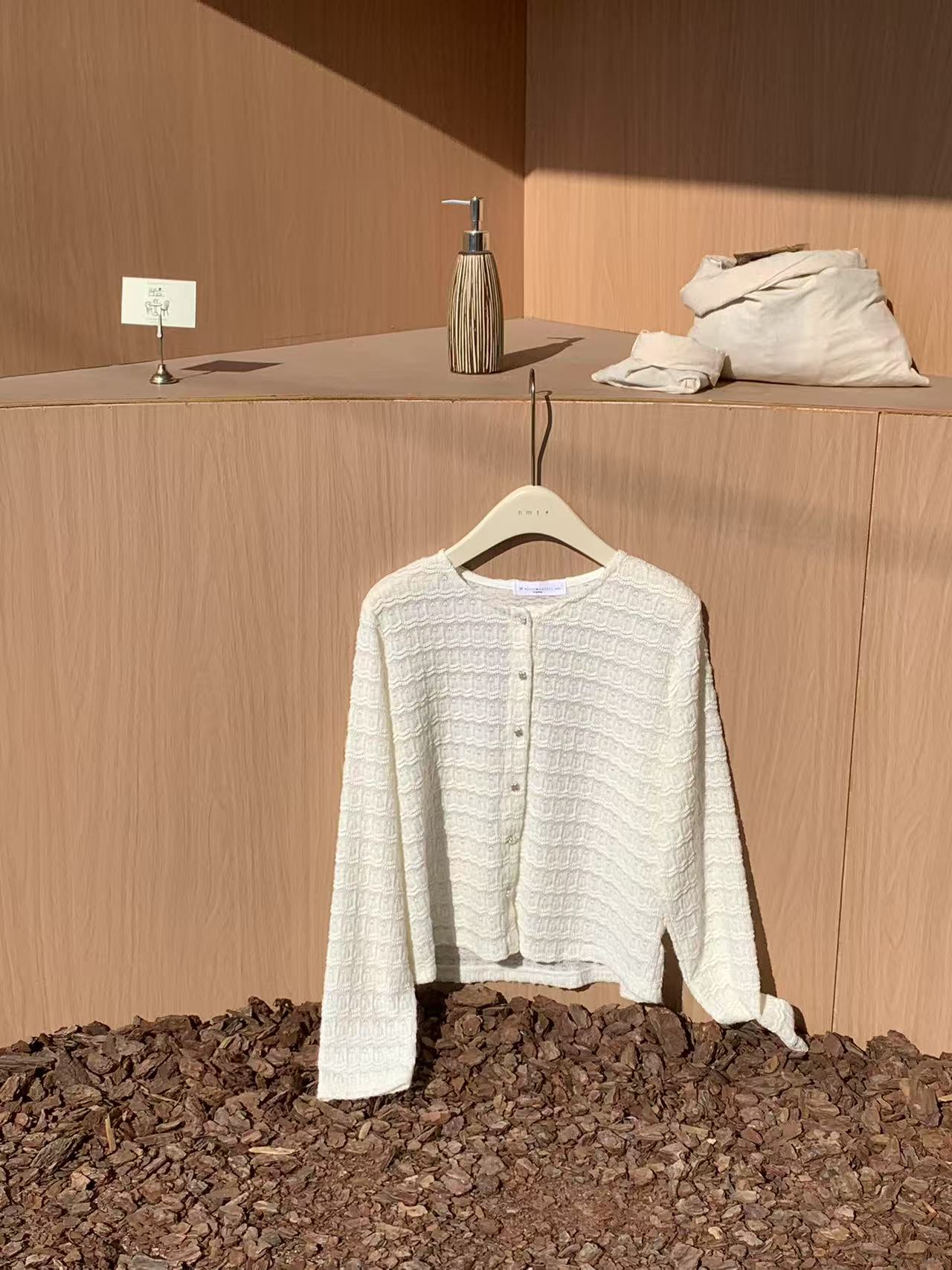 HELLO MILK TEE- 86992 簡約小衫