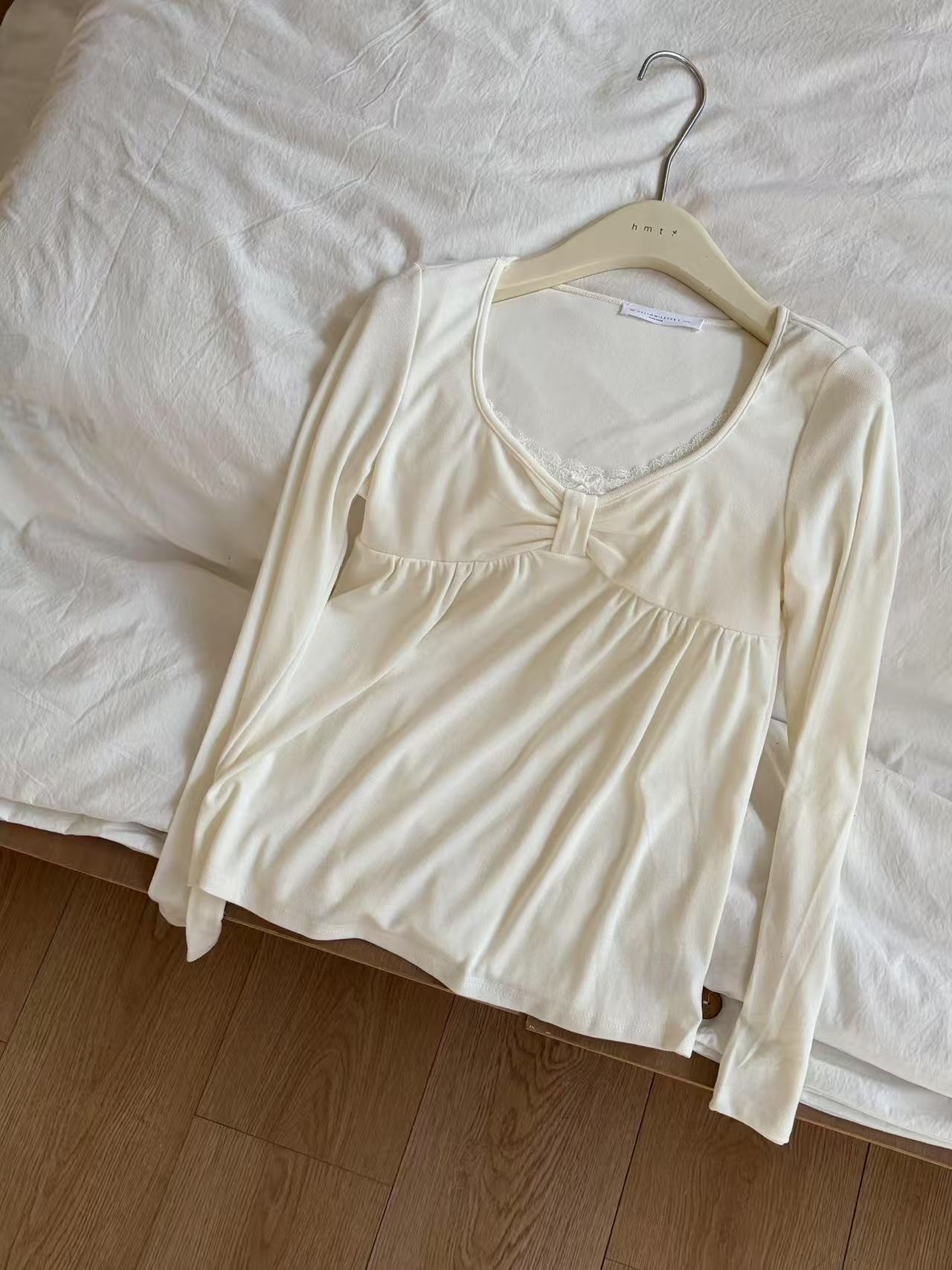 HELLO MILK TEE- 86986 百搭小衫
