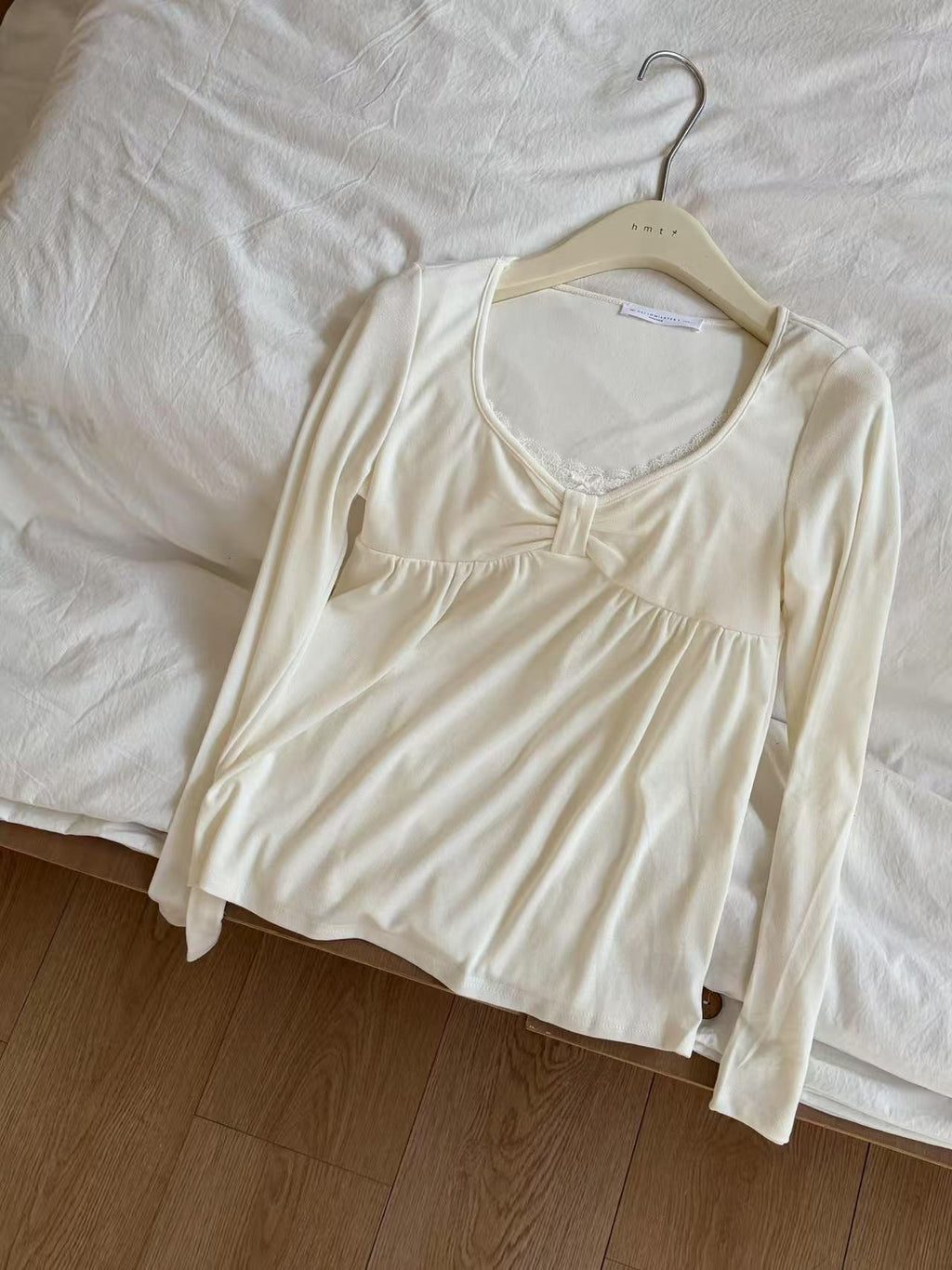 HELLO MILK TEE- 86986 百搭小衫