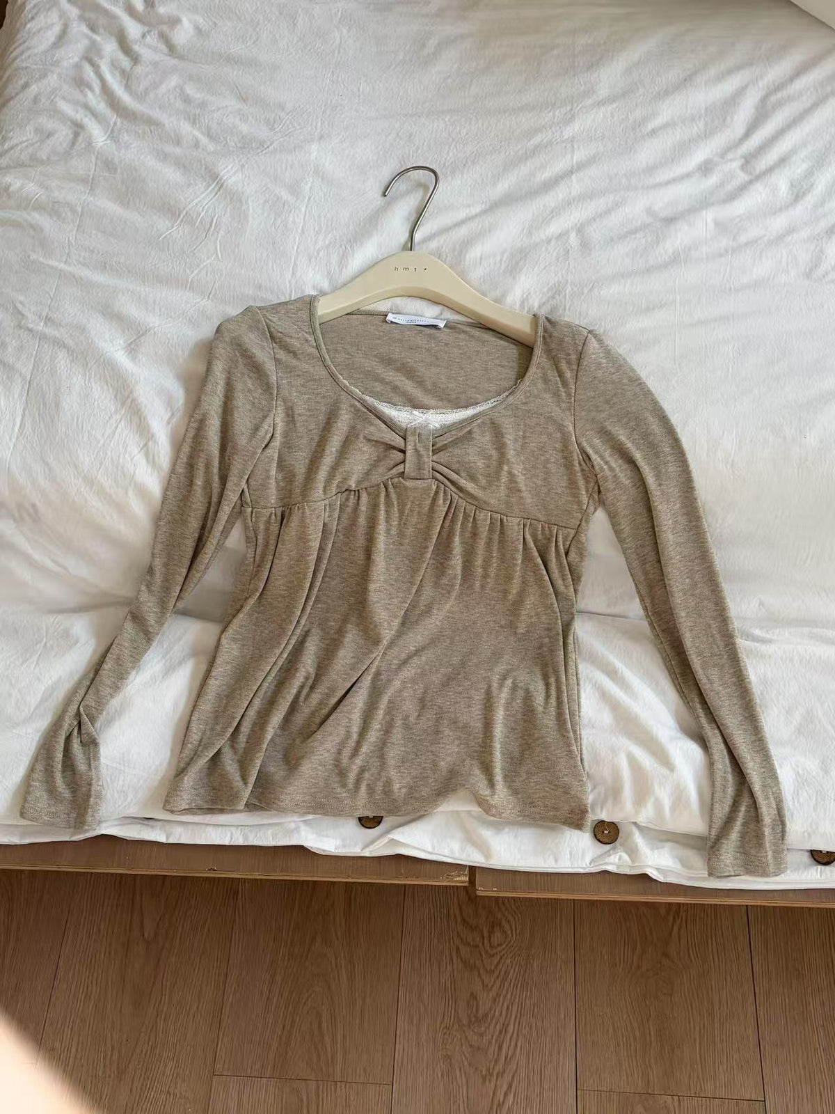 HELLO MILK TEE- 86986 百搭小衫