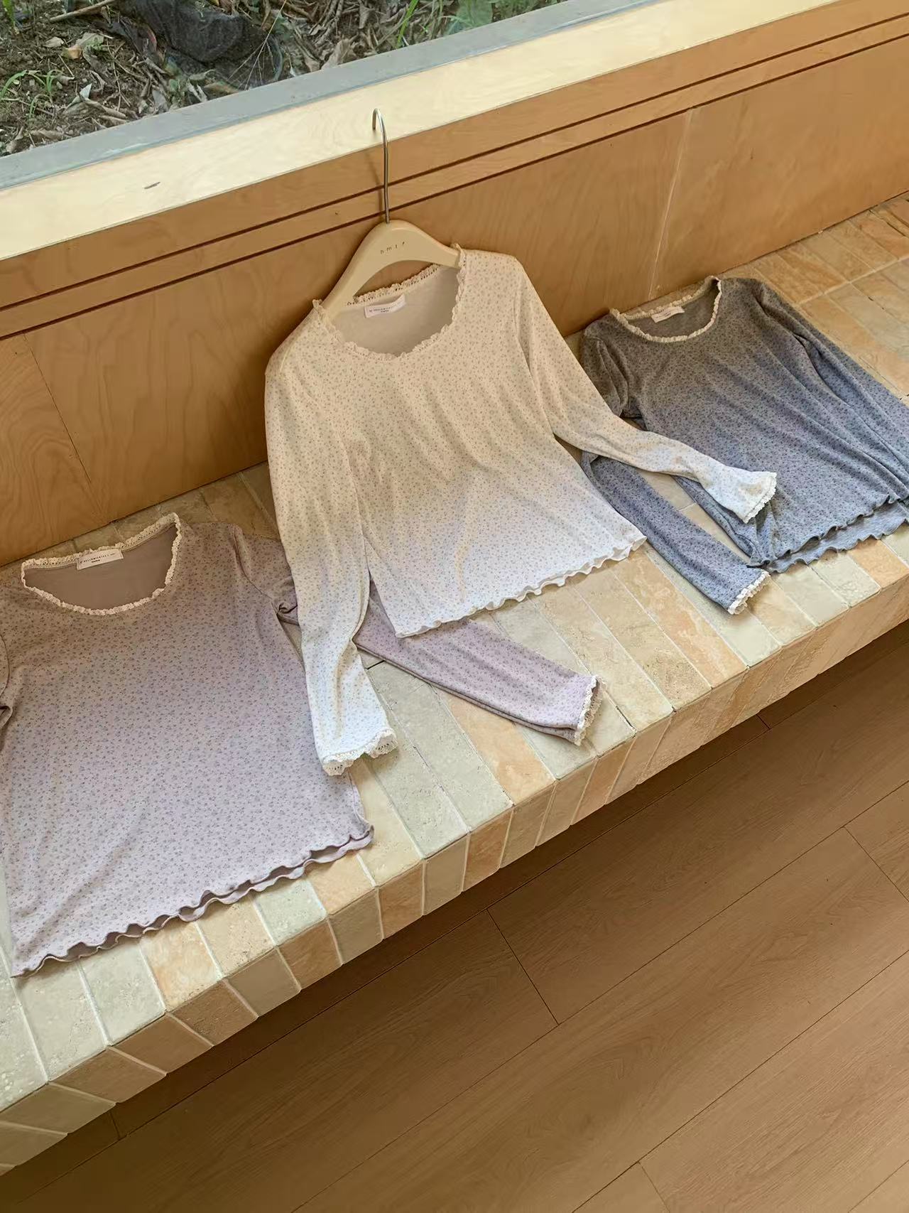 HELLO MILK TEE- 86978 百搭小衫