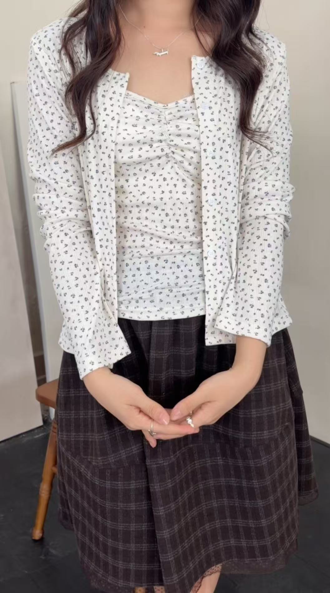 HELLO MILK TEE- 86976 碎花兩件套