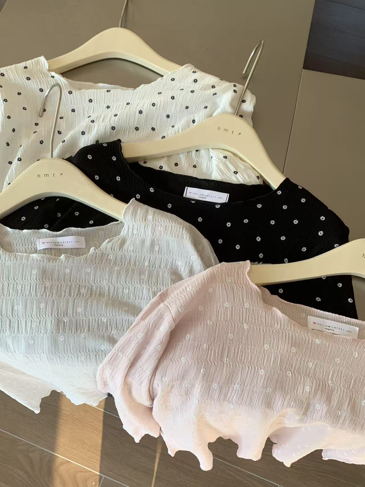 HELLO MILK TEE- 87042 碎花小衫