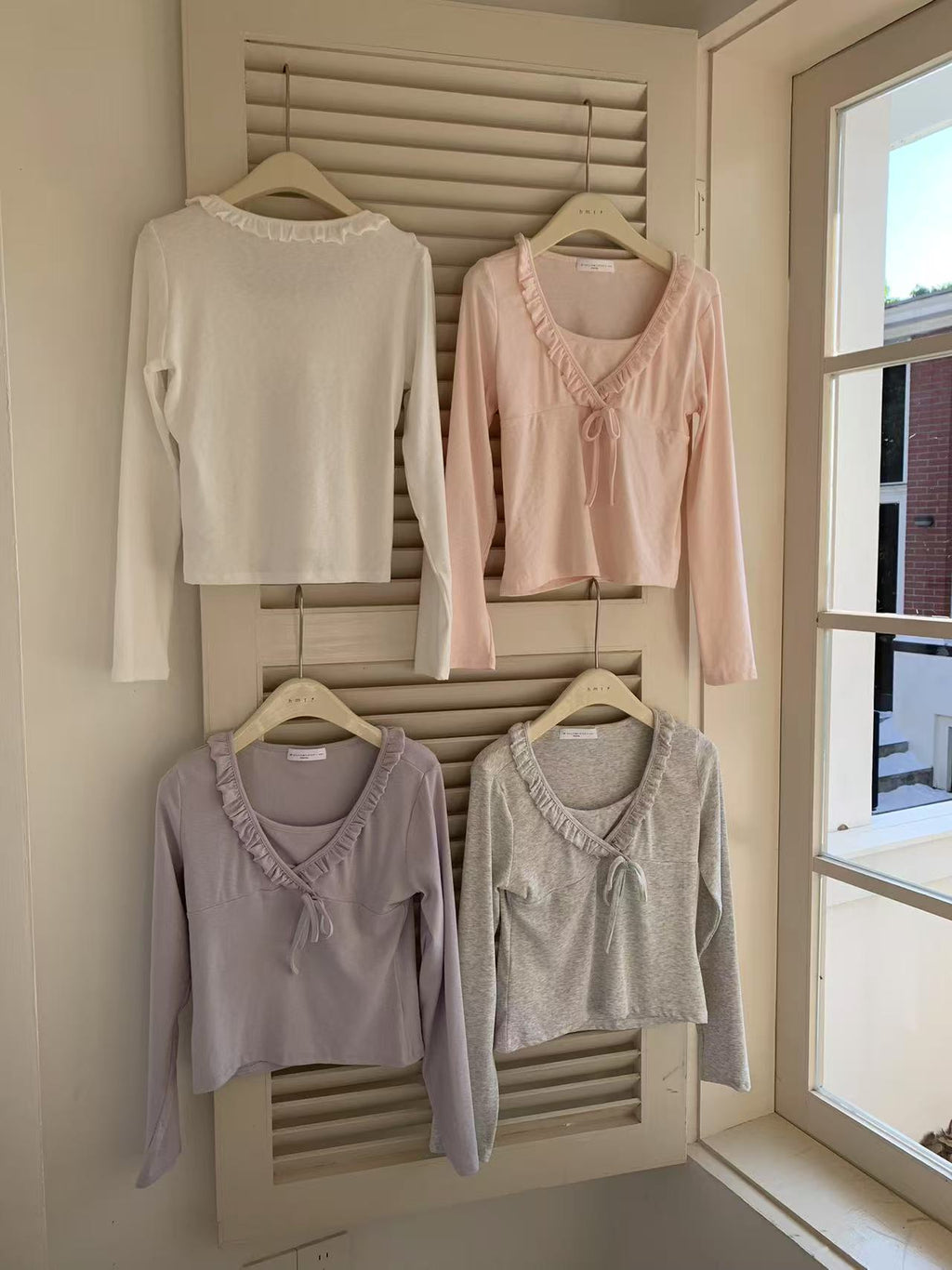HELLO MILK TEE- 87038 花邊綁帶衫