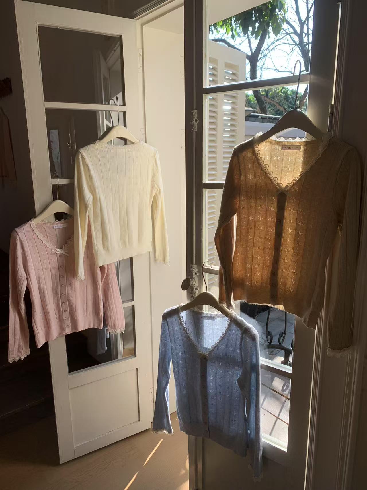 HELLO MILK TEE- 87010 花邊上衣