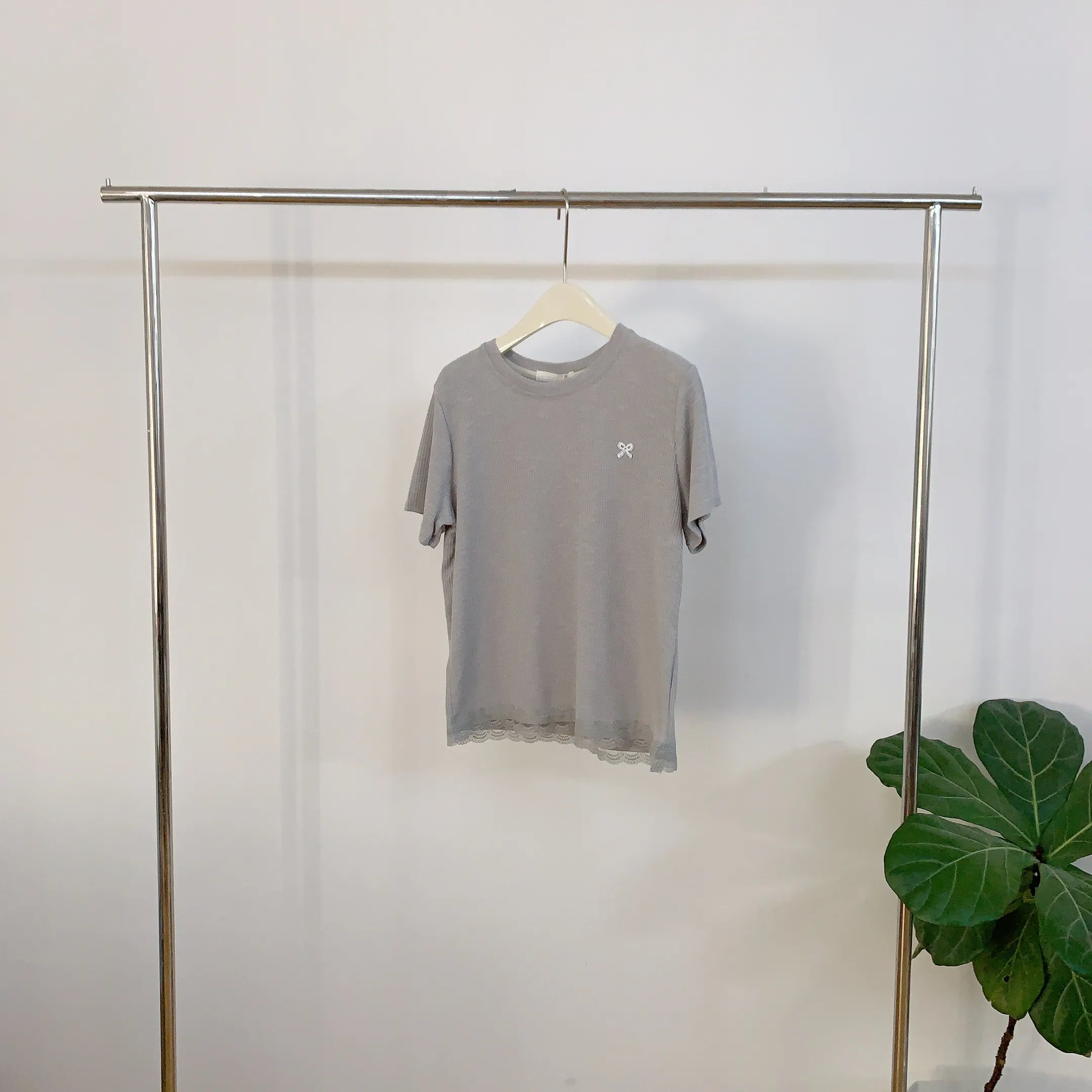 HELLO MILK TEE- 84506 蕾絲小衫