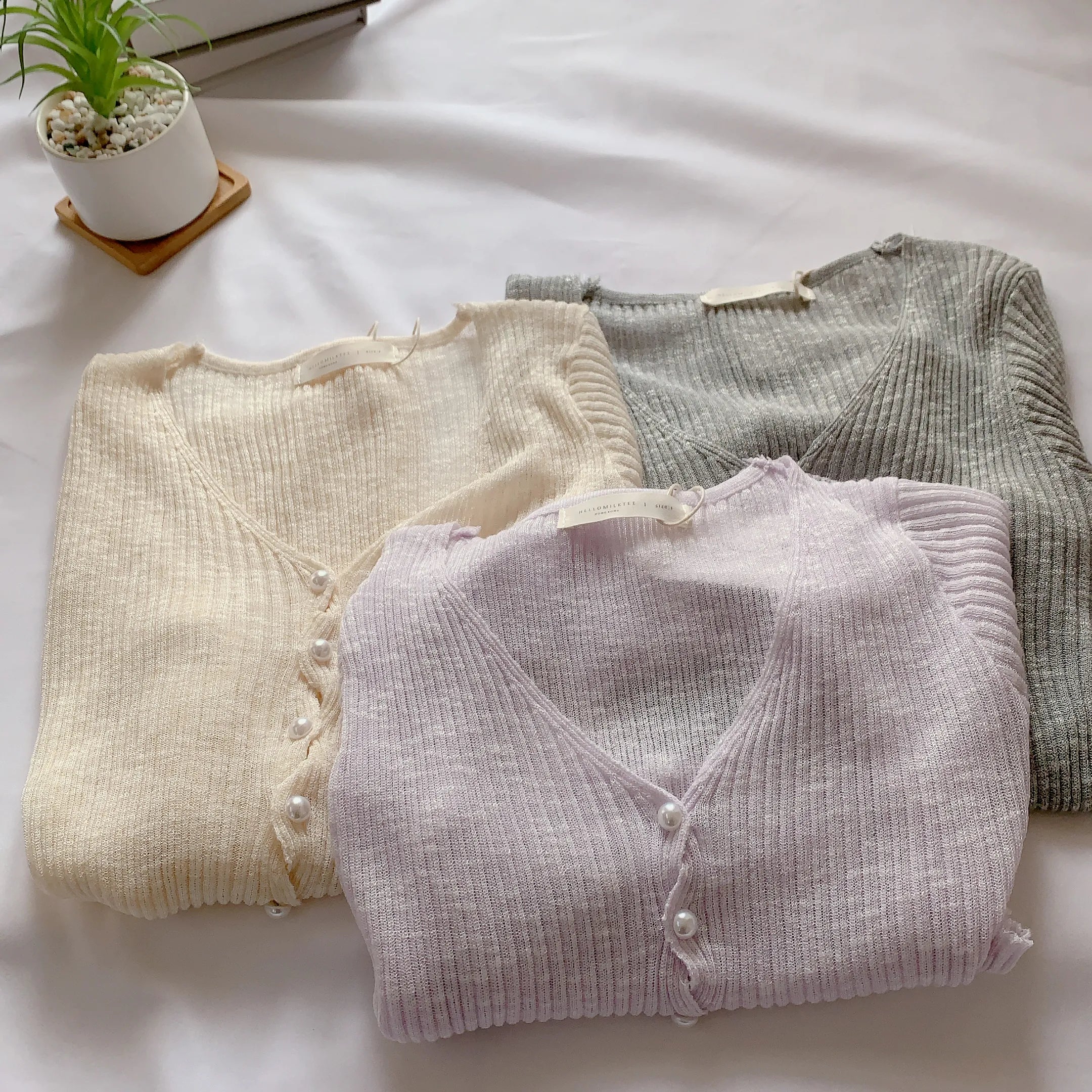 HELLO MILK TEE- 84553 簡約開衫