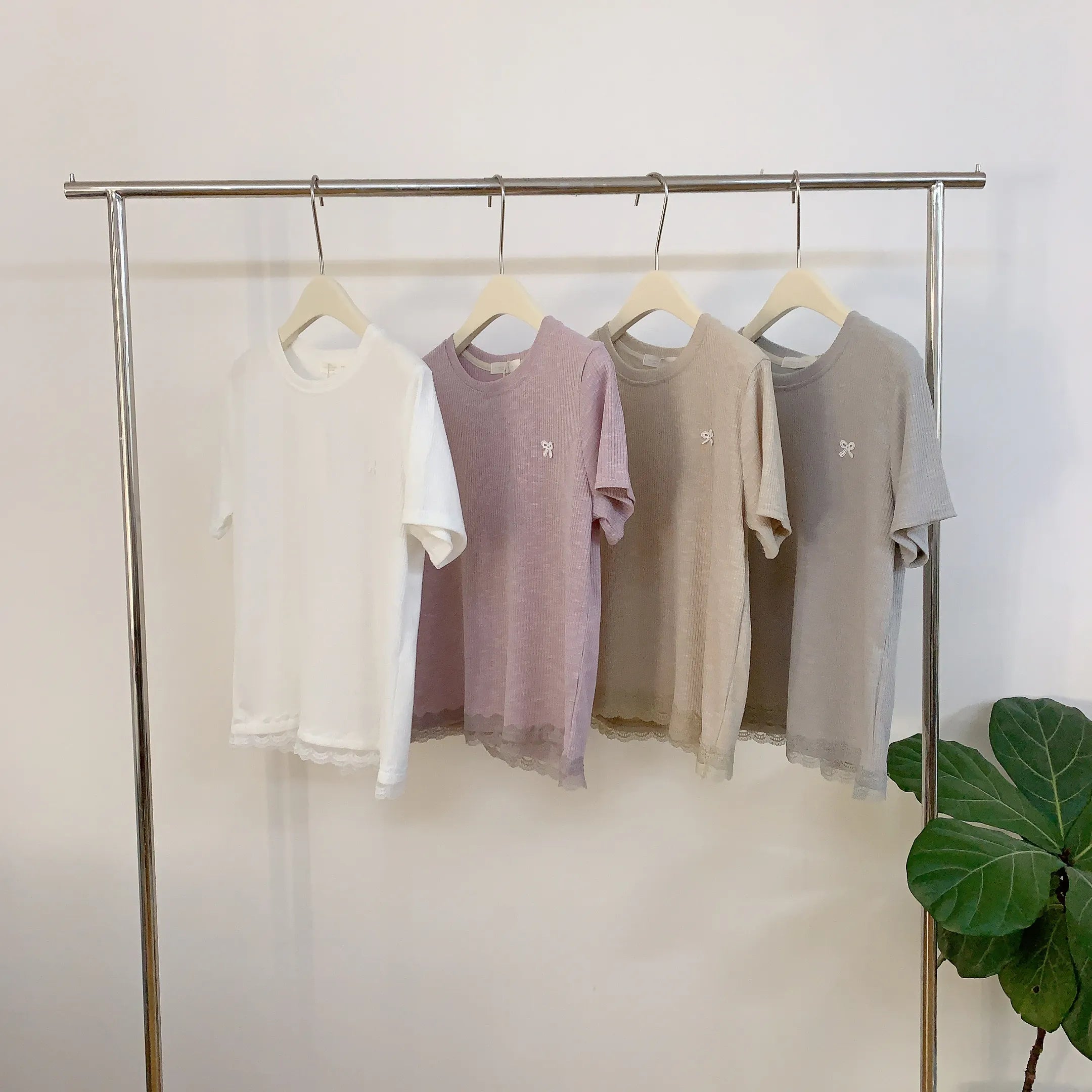 HELLO MILK TEE- 84506 蕾絲小衫