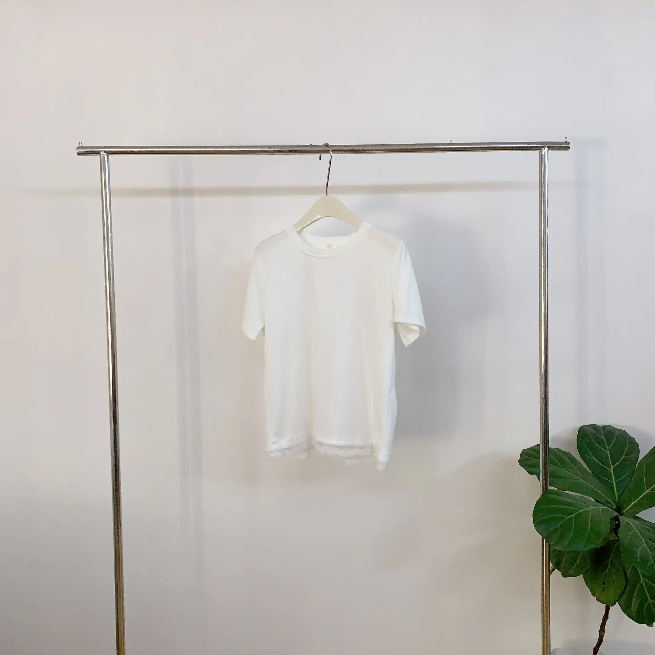HELLO MILK TEE- 84506 蕾絲小衫
