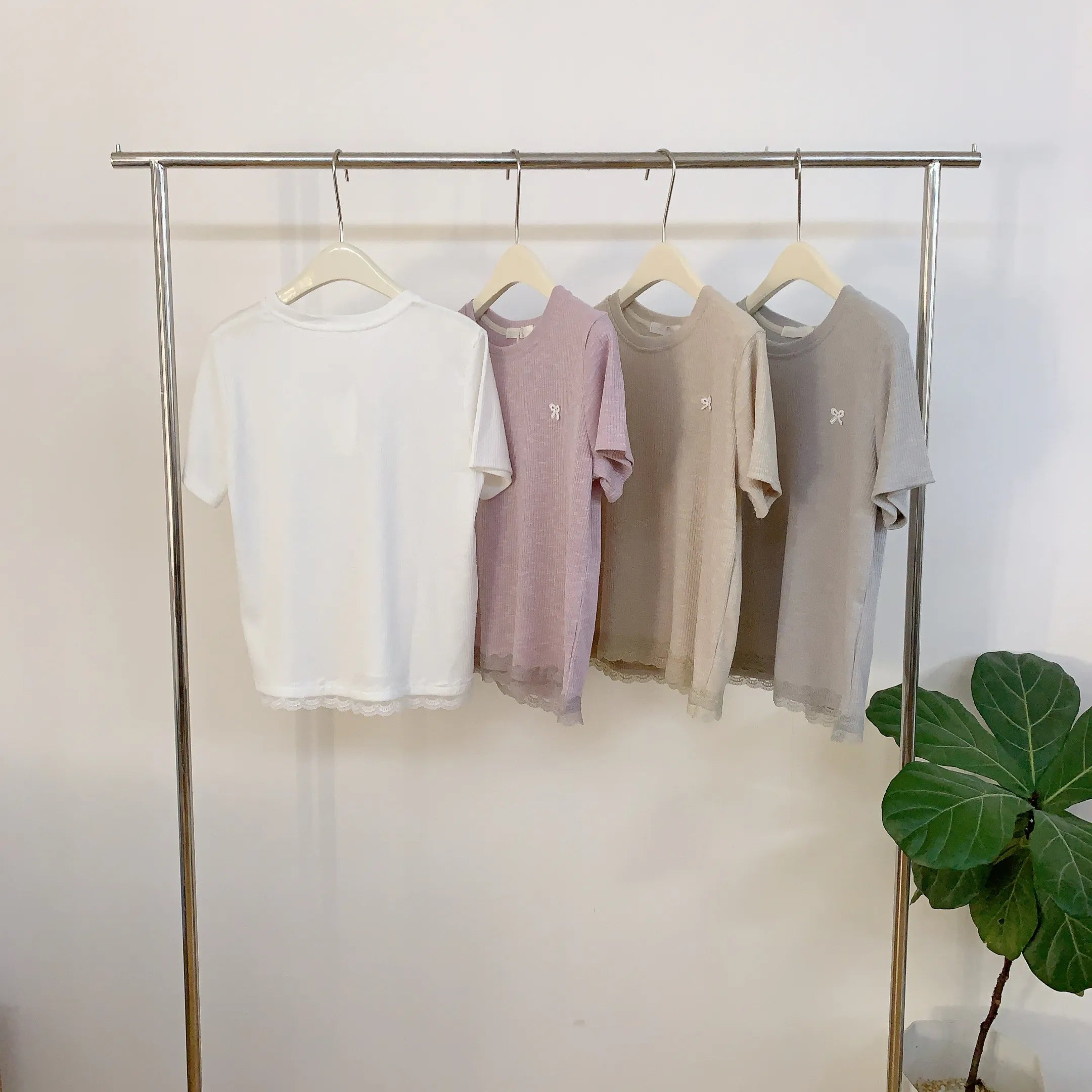 HELLO MILK TEE- 84506 蕾絲小衫
