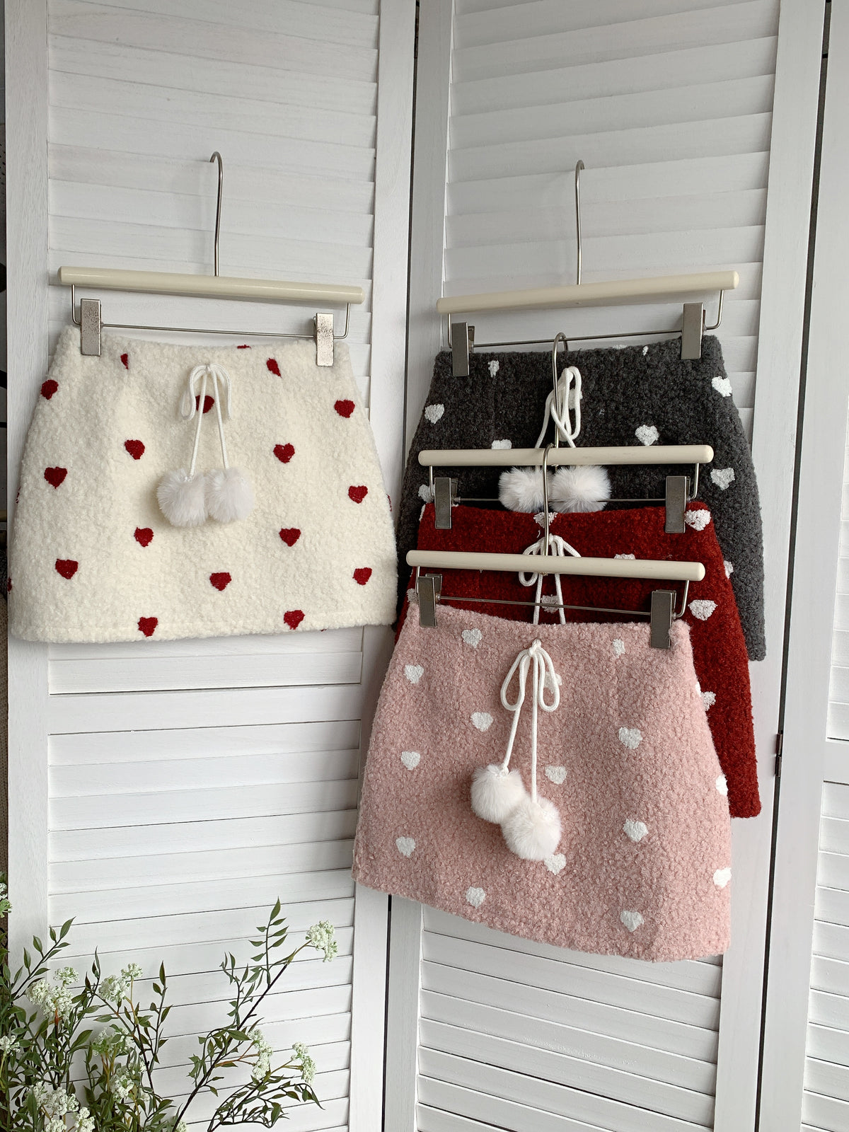 HELLO MILK TEE-85859 愛心短裙