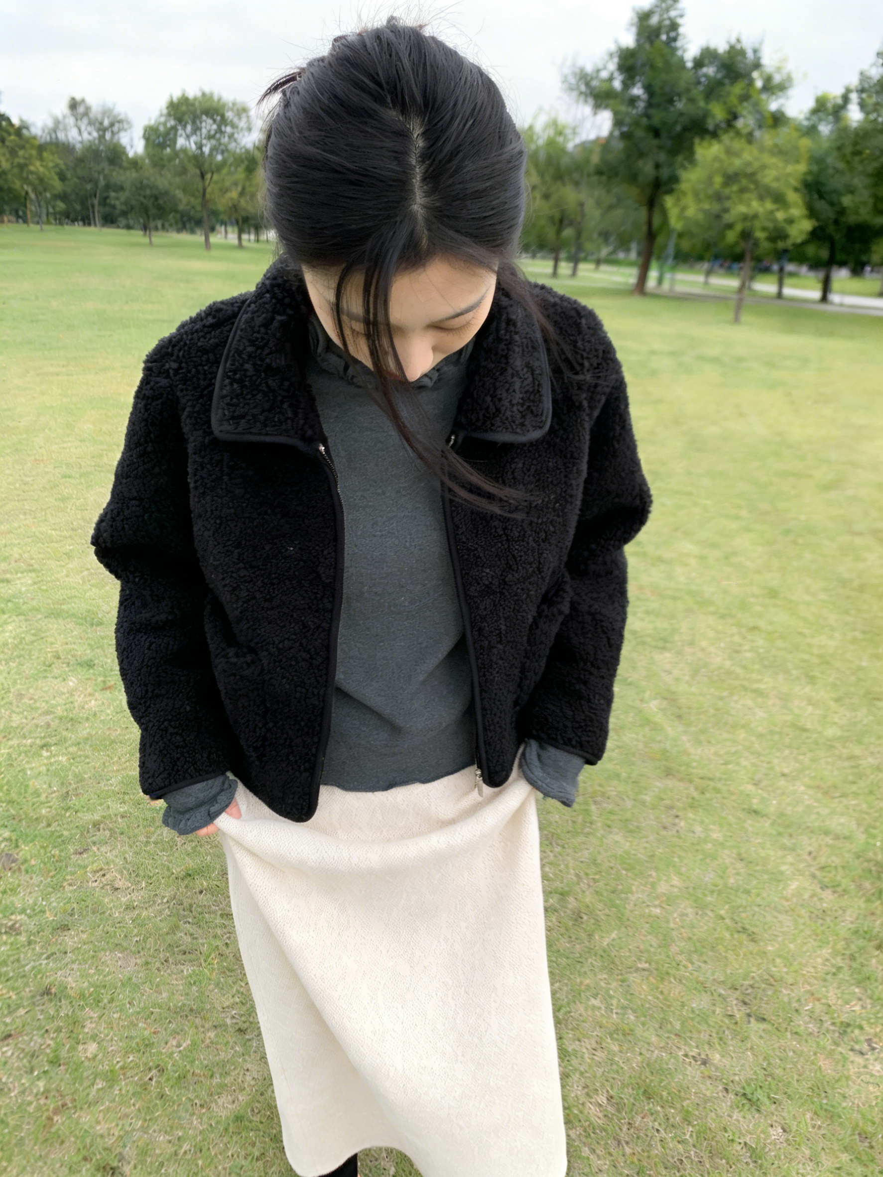 HELLO MILK TEE- 85945 套頭後珍珠扣打底衫