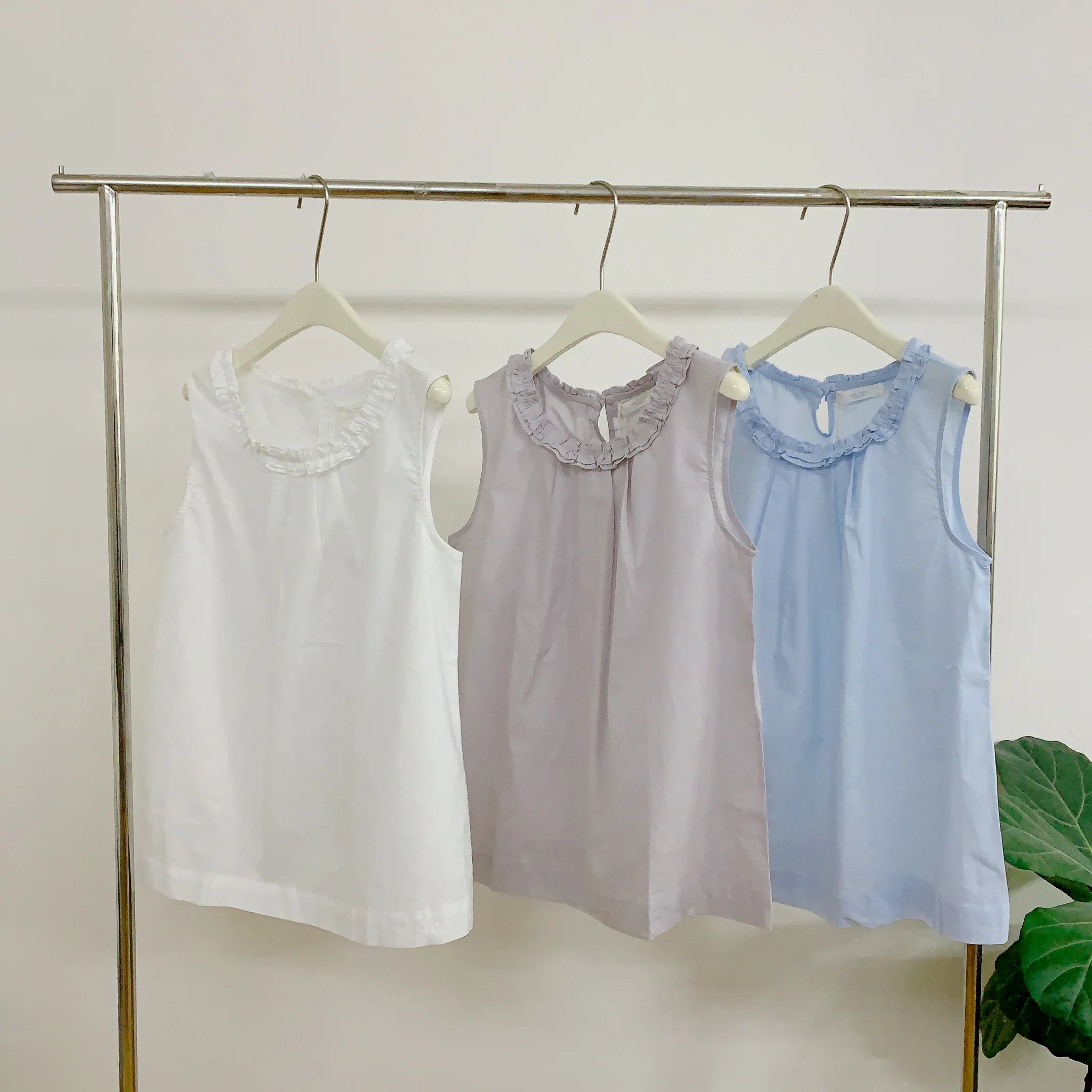 HELLO MILK TEE- 84811 花邊領上衣