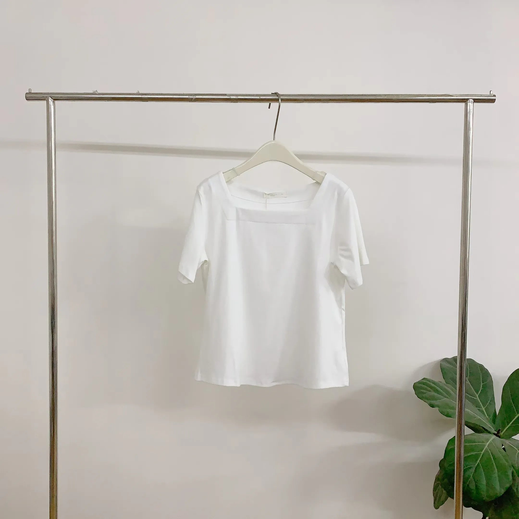 HELLO MILK TEE- 84815 方領短袖