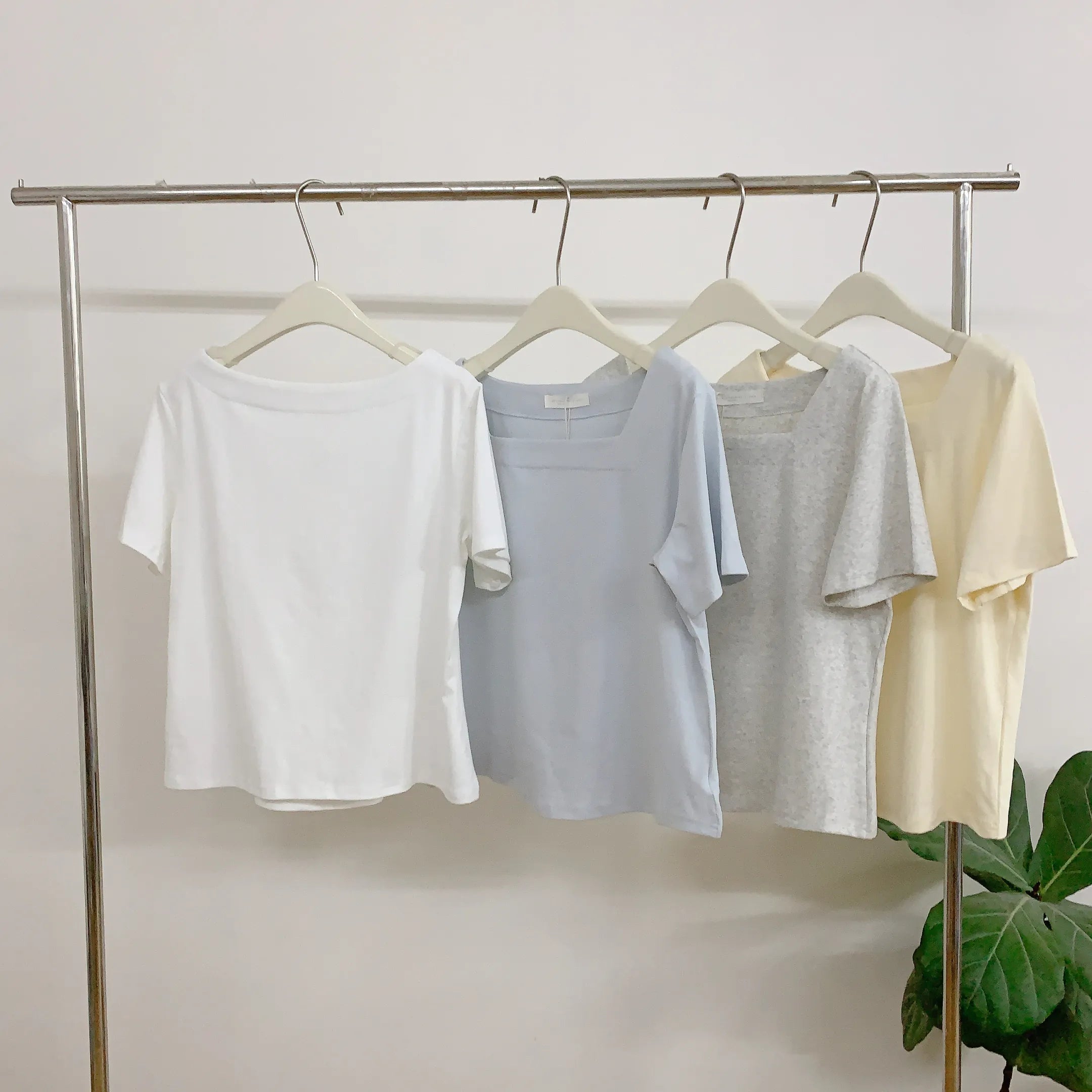HELLO MILK TEE- 84815 方領短袖