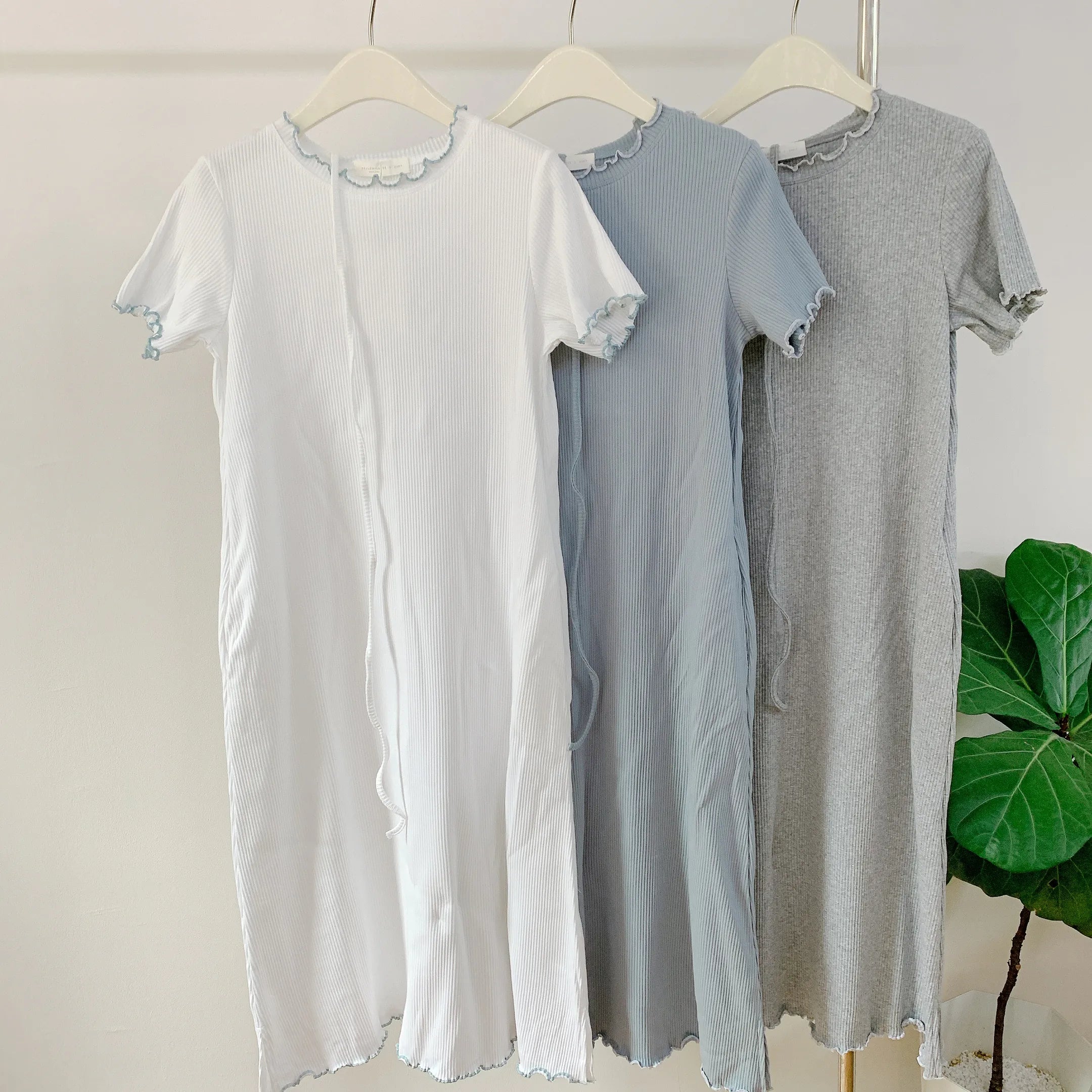 HELLO MILK TEE- 85077簡約連衣裙