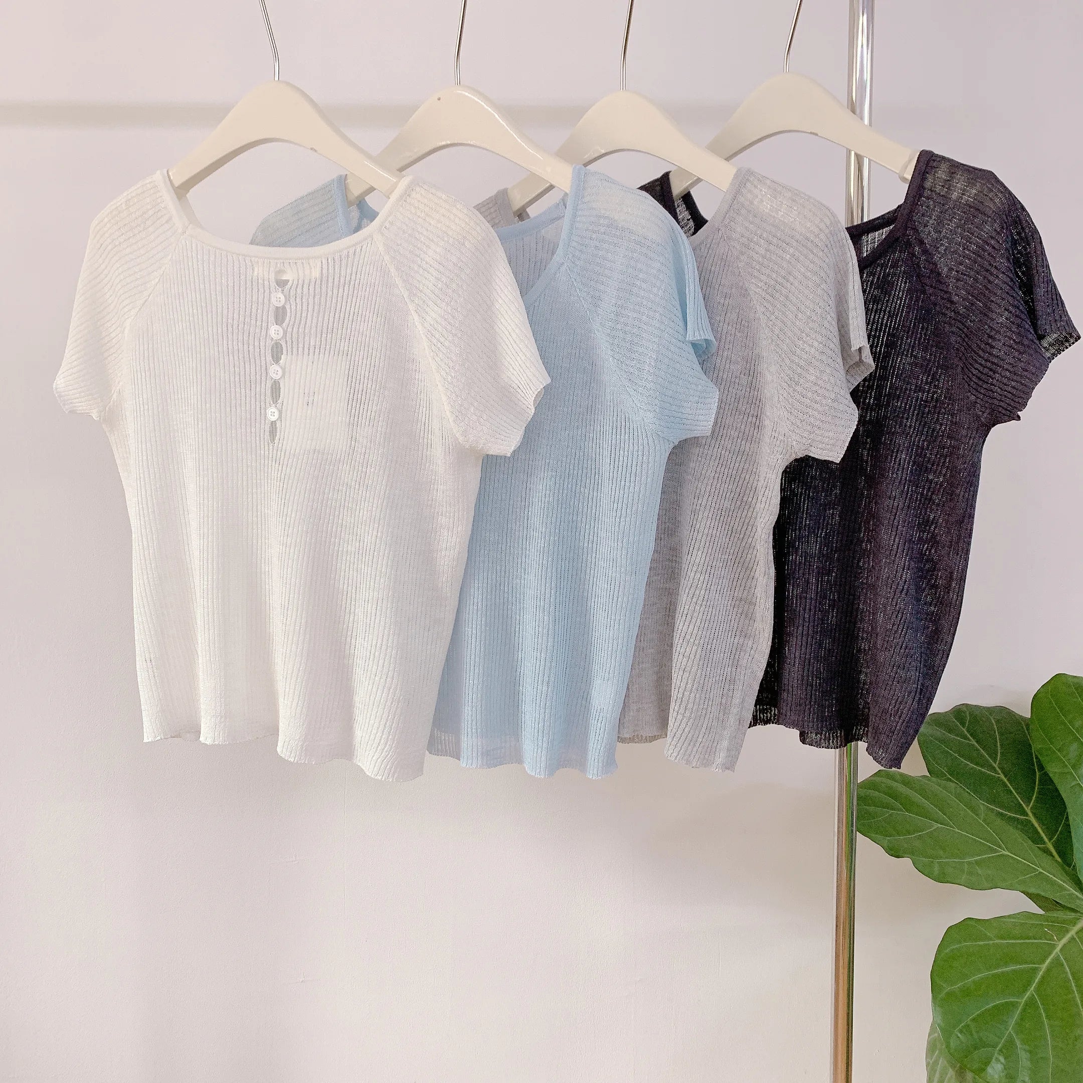 HELLO MILK TEE- 85105 坑條上衣