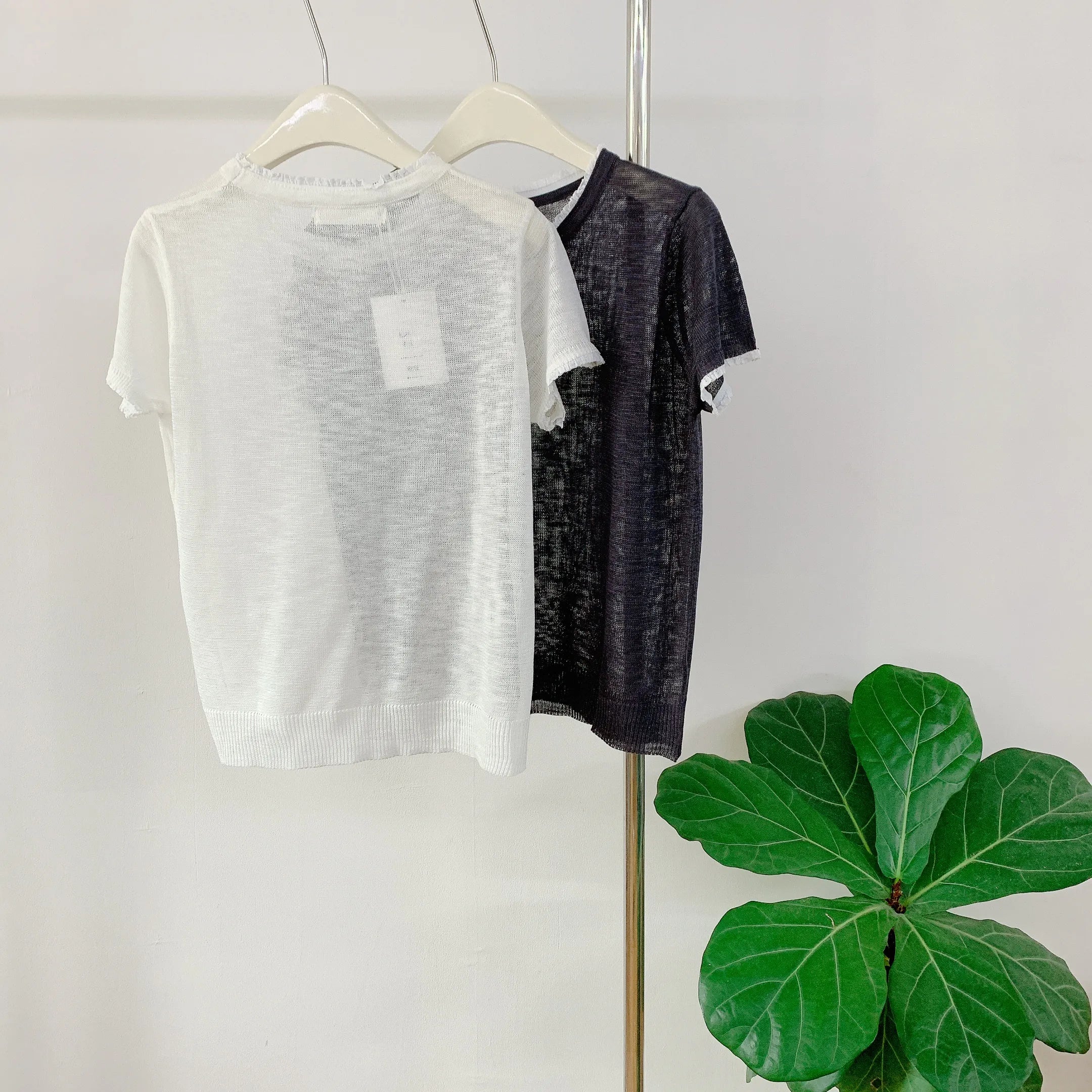 HELLO MILK TEE- 85110 簡約花邊衫