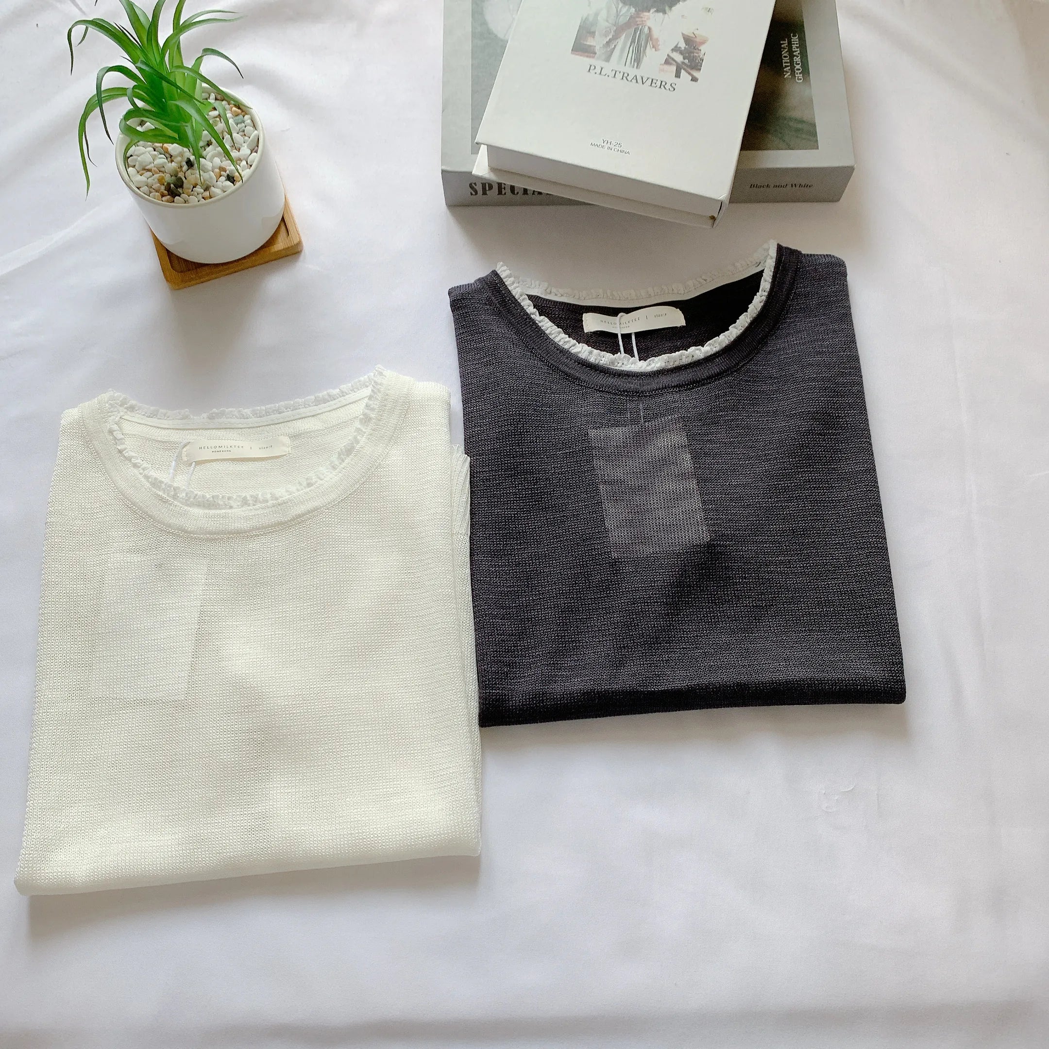 HELLO MILK TEE- 85110 簡約花邊衫