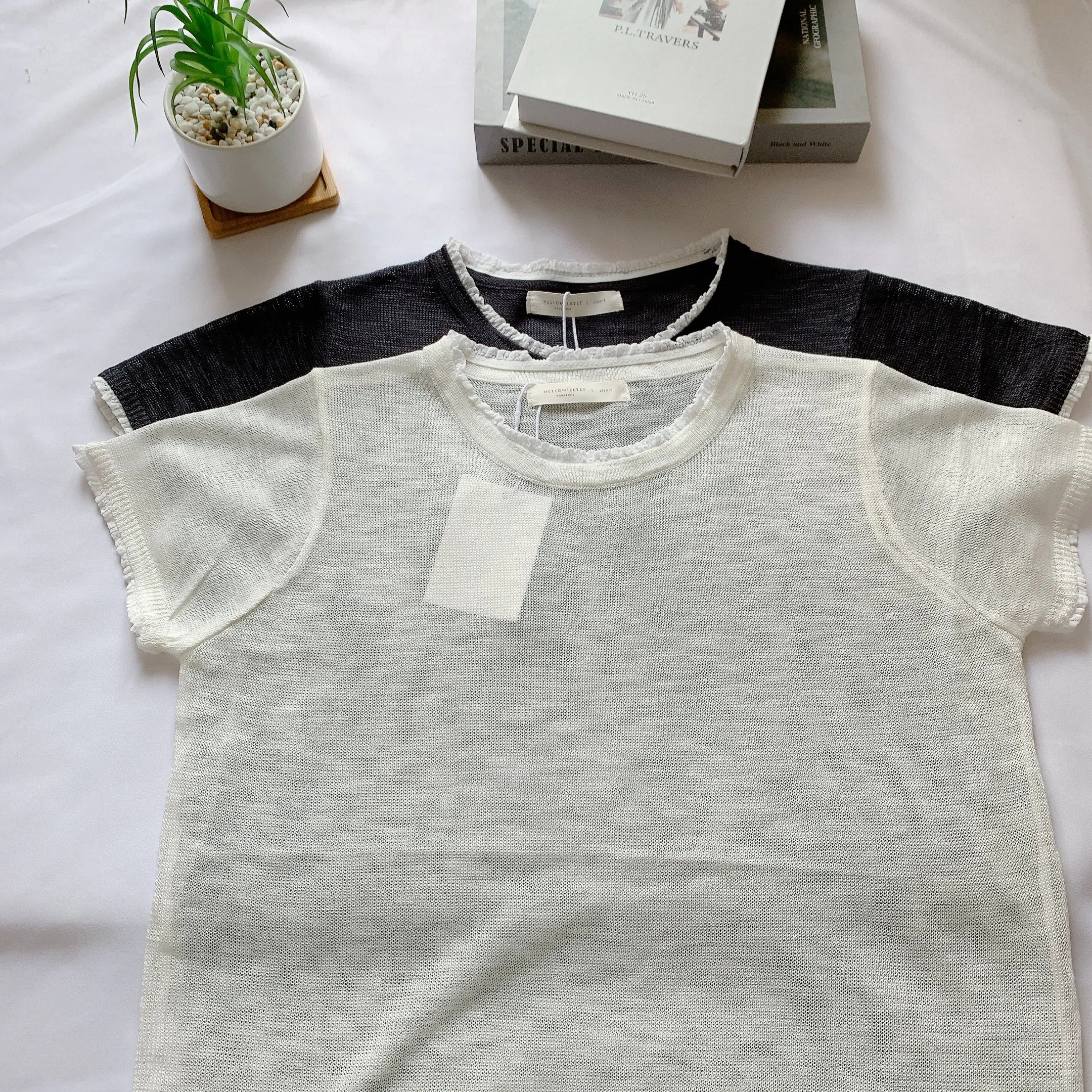 HELLO MILK TEE- 85110 簡約花邊衫