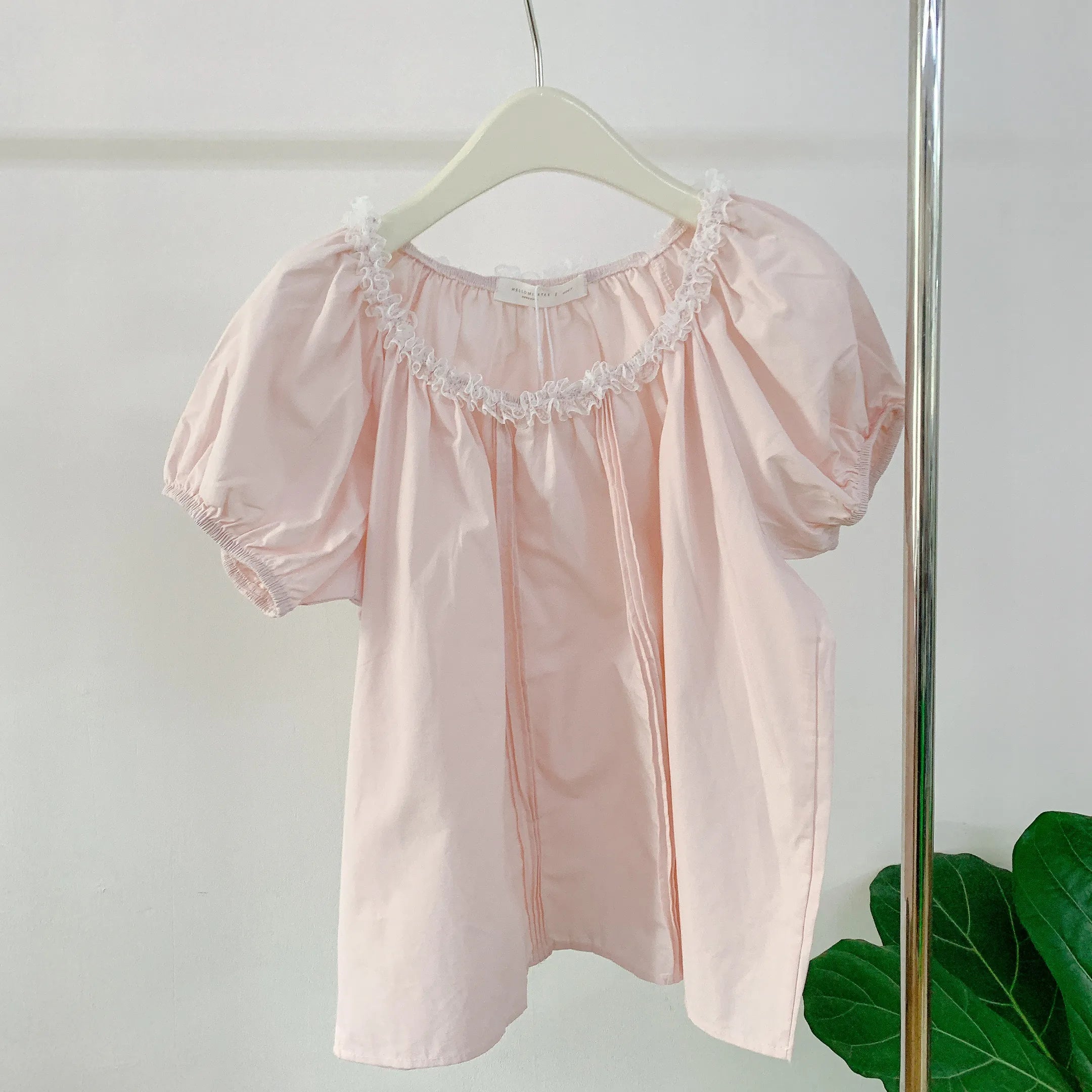 HELLO MILK TEE- 85193 拼接蕾絲衫