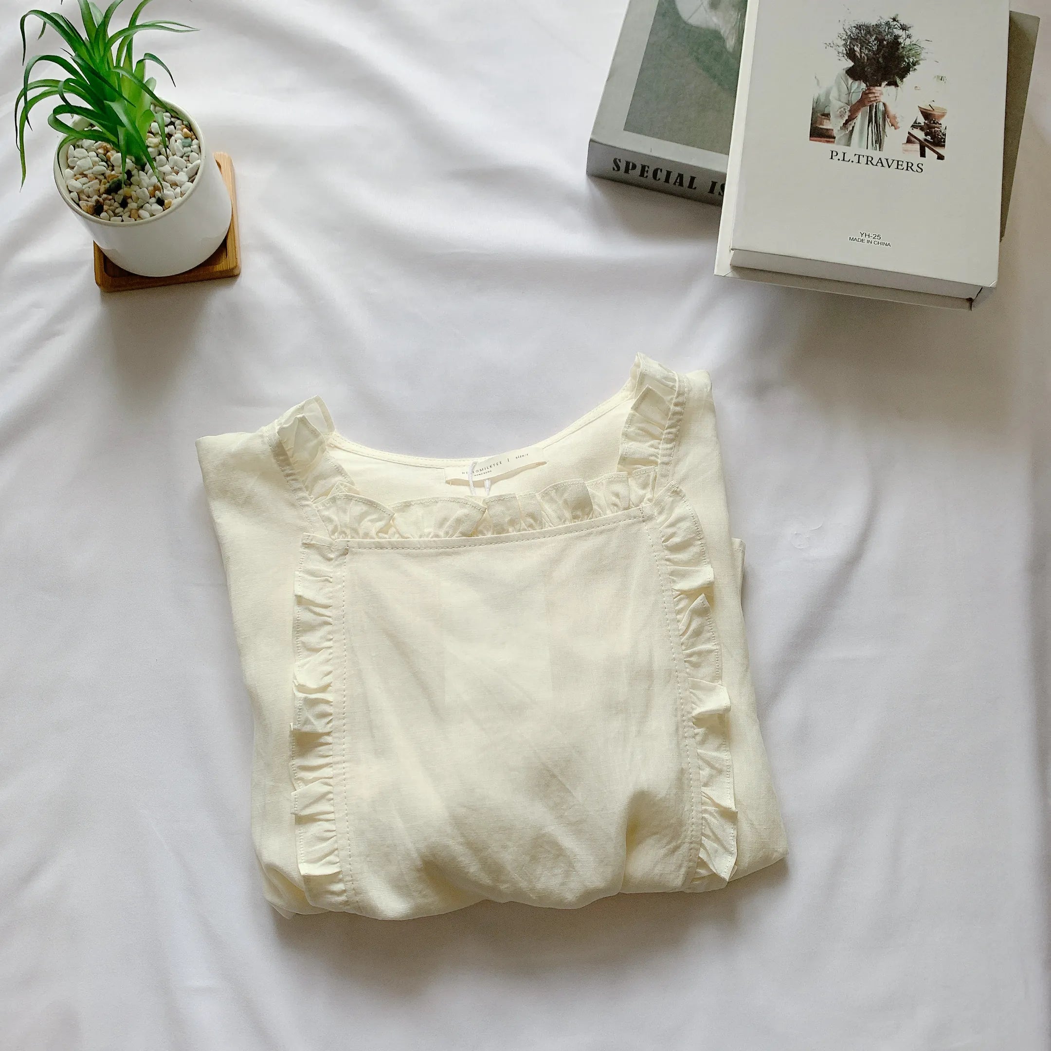 HELLO MILK TEE- 85214 法式小衫