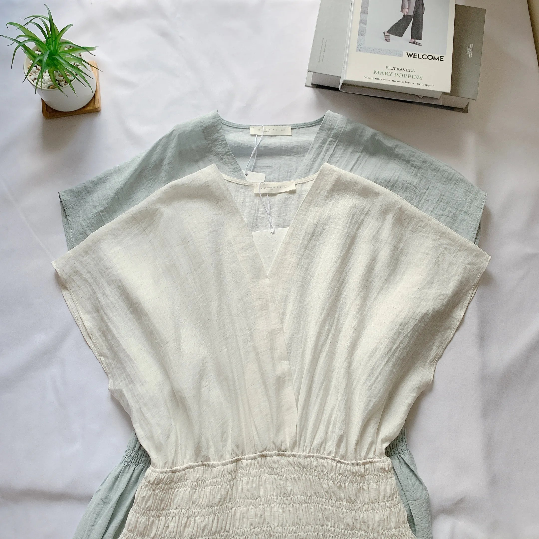HELLO MILK TEE- 85233 V領連衣裙