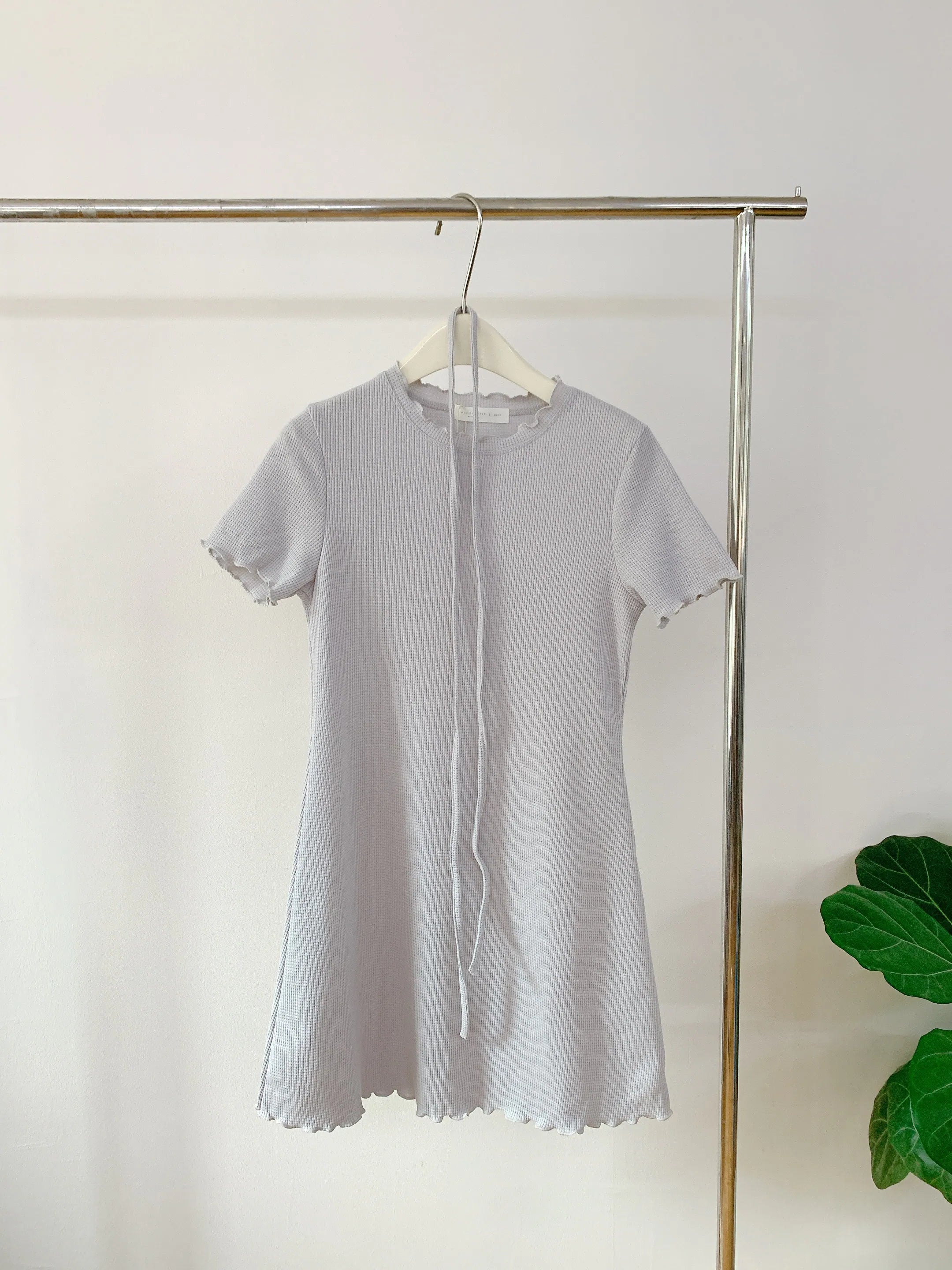 HELLO MILK TEE- 85254 簡約連衣裙