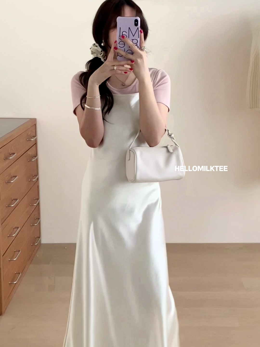 HELLO MILK TEE- 86105 緞面連裙