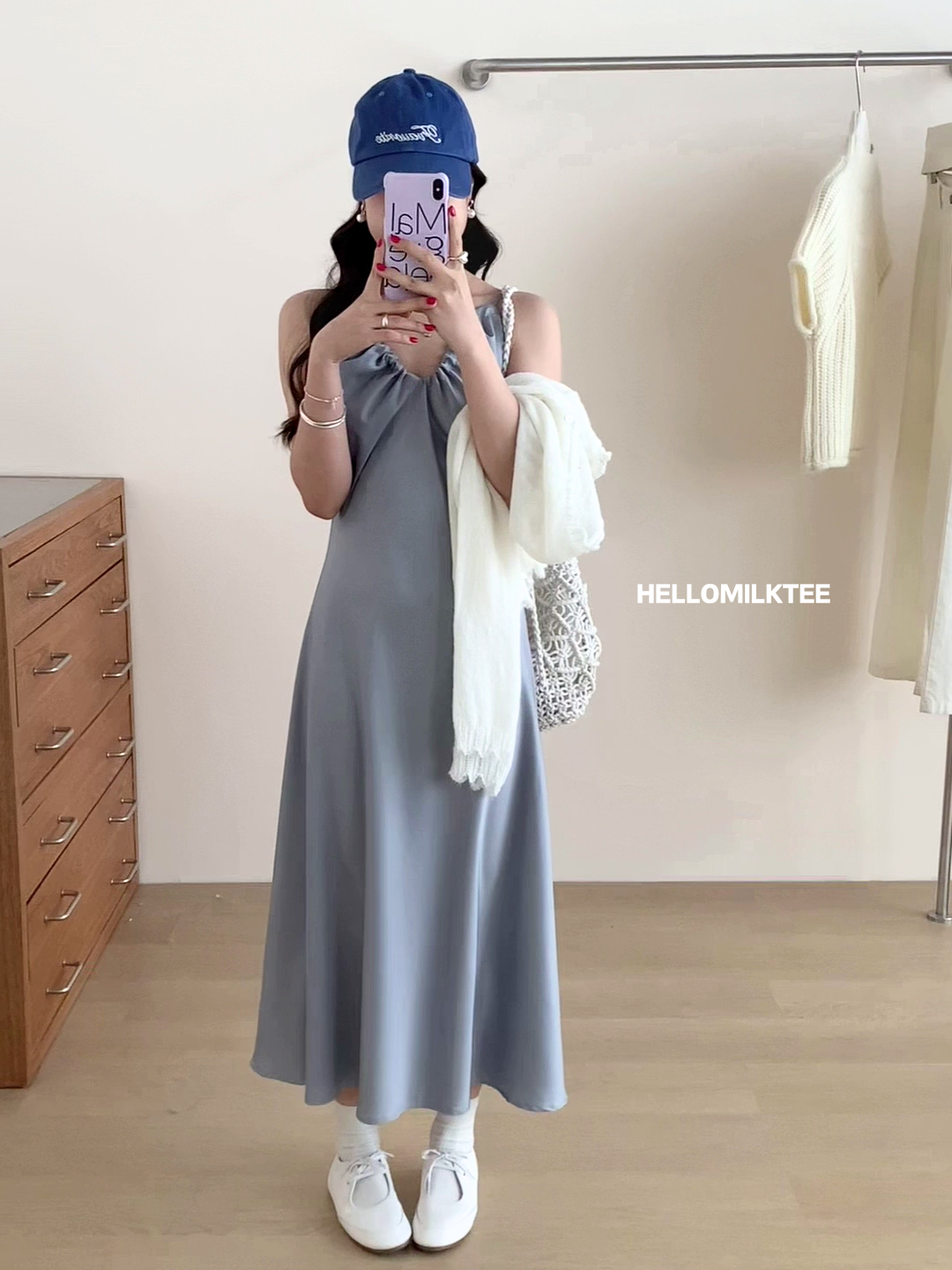 HELLO MILK TEE- 86089 緞面連裙