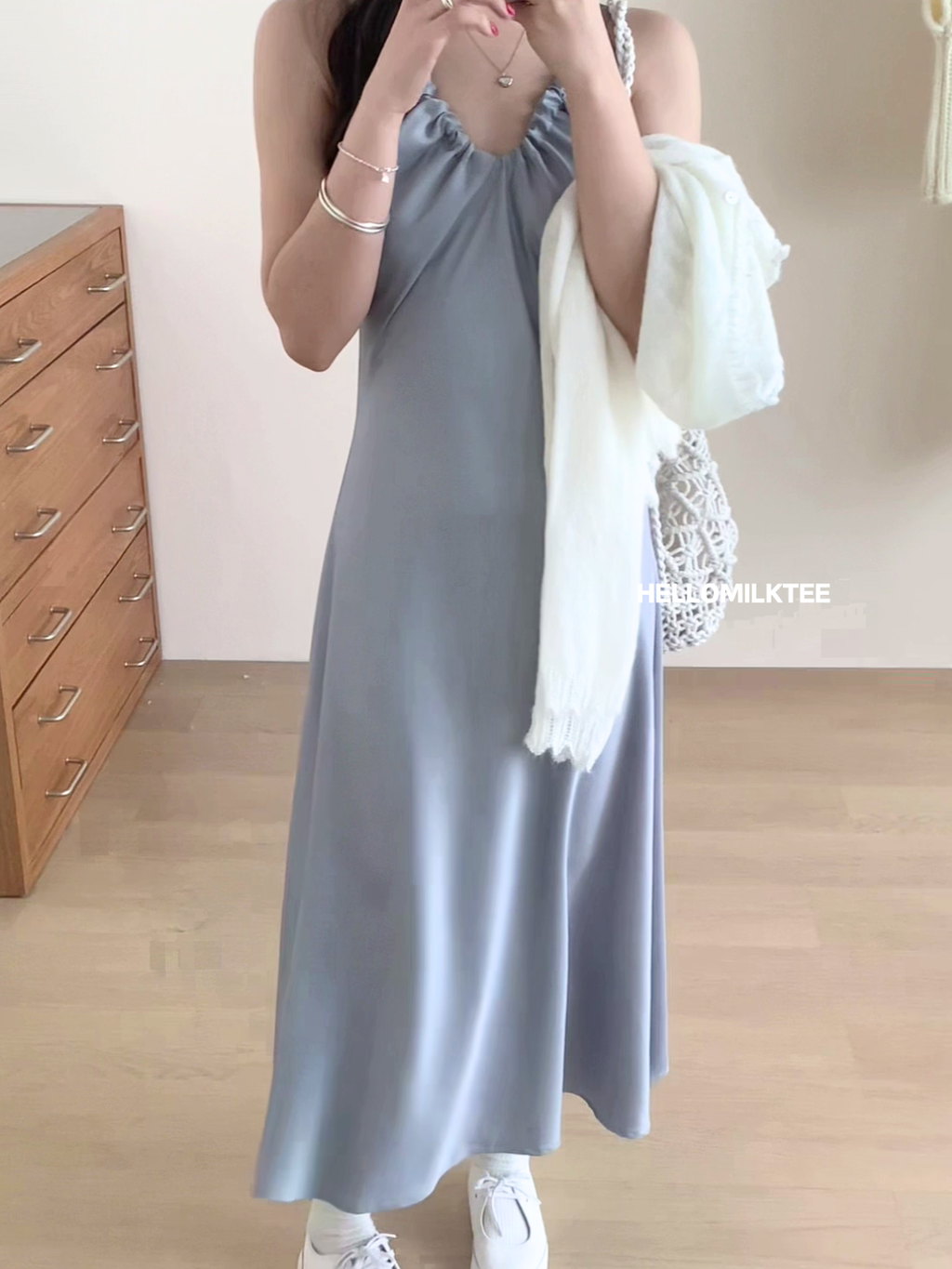 HELLO MILK TEE- 86089 緞面連裙