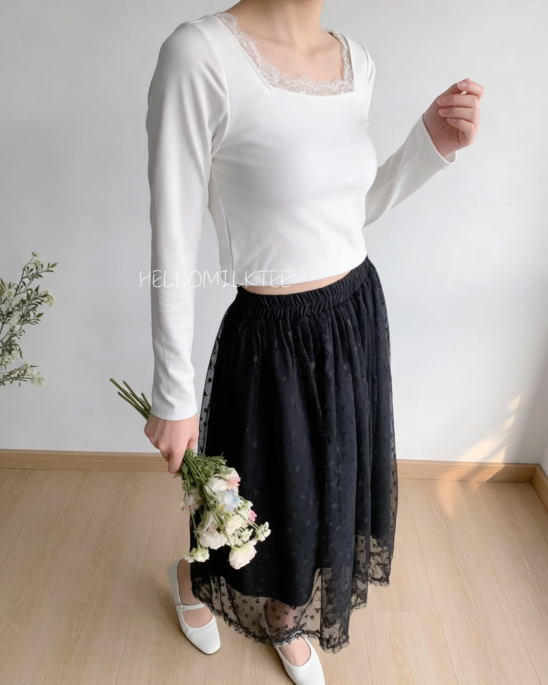HELLO MILK TEE- 86013 蕾絲領上衣