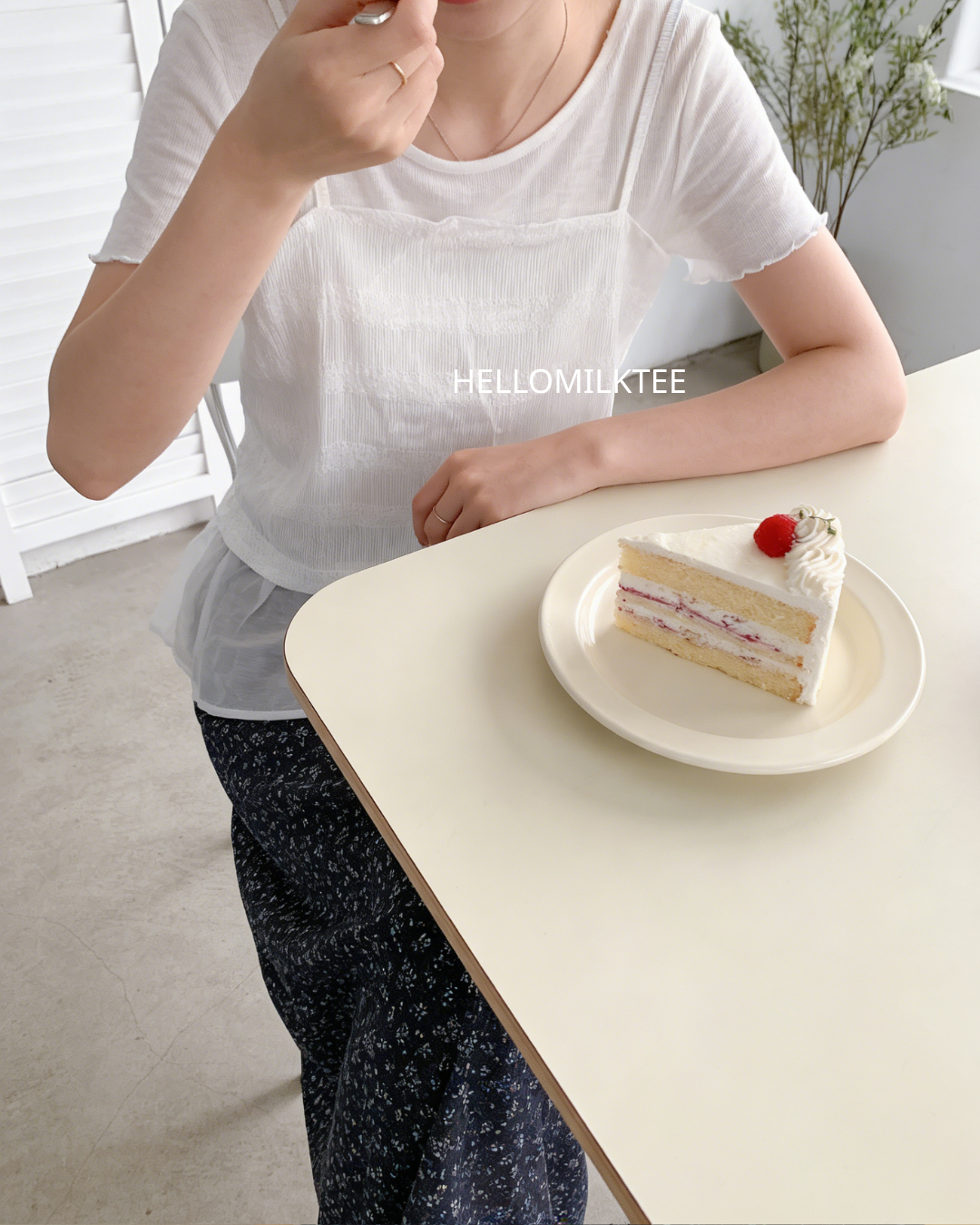 HELLO MILK TEE- 86307  韓系兩件套