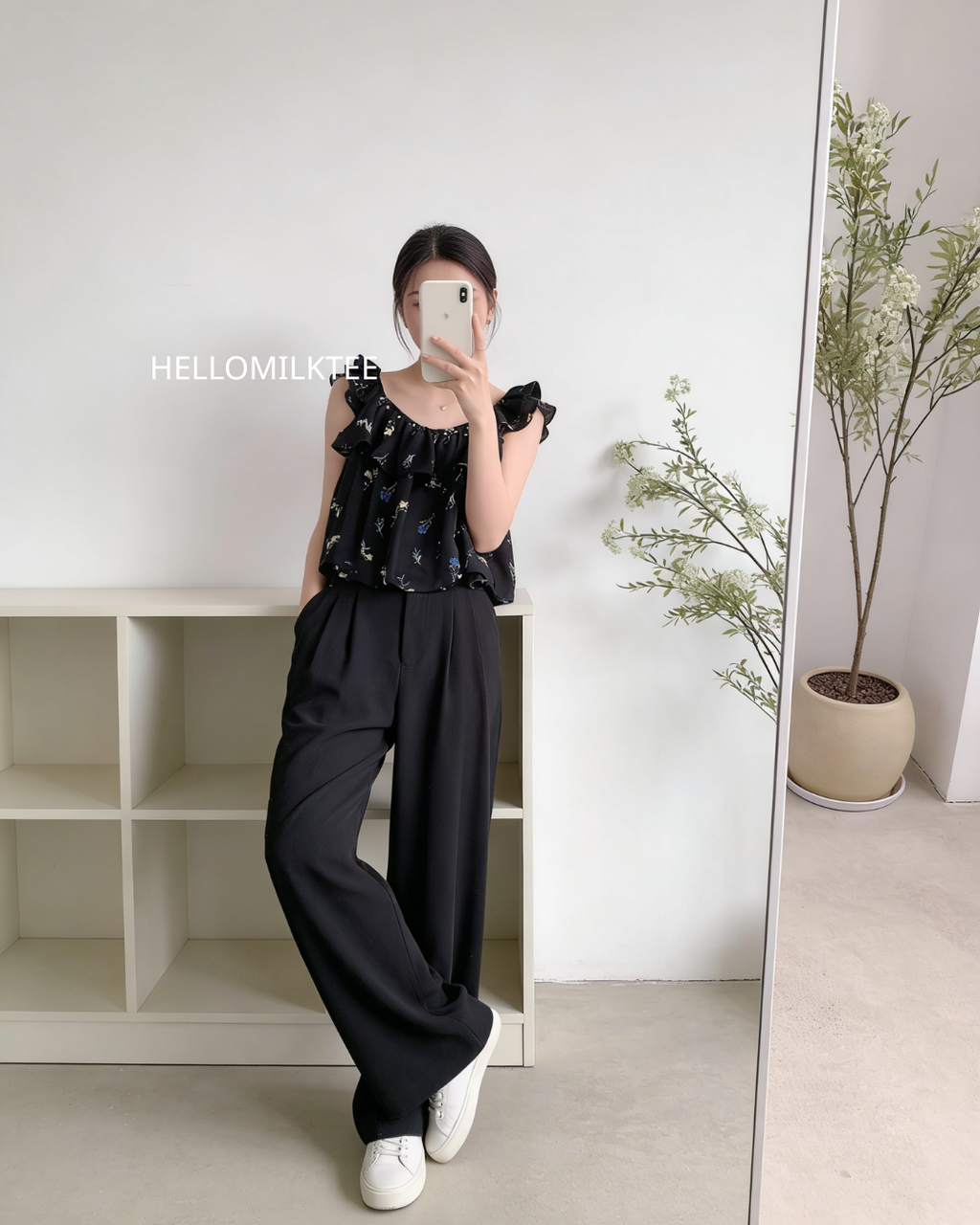 HELLO MILK TEE- 86333   釘珠小衫
