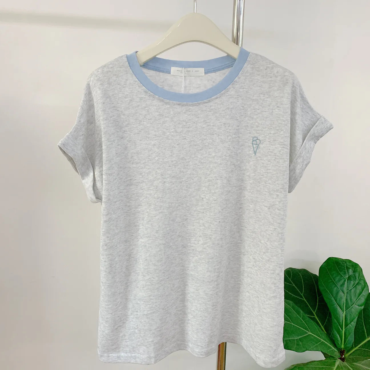 HELLO MILK TEE- 85242 刺繡撞色衫