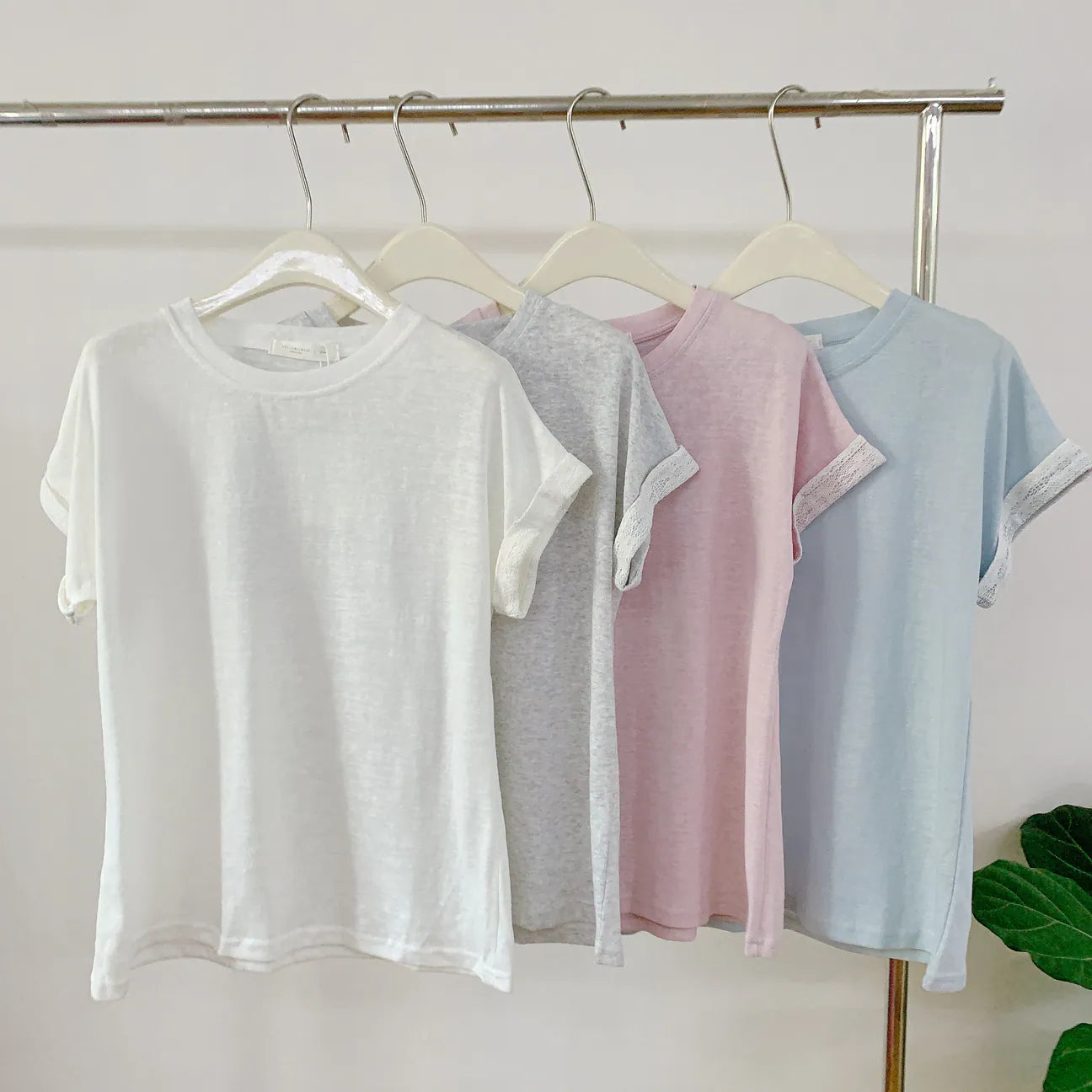 HELLO MILK TEE-85243 蕾絲袖上衣