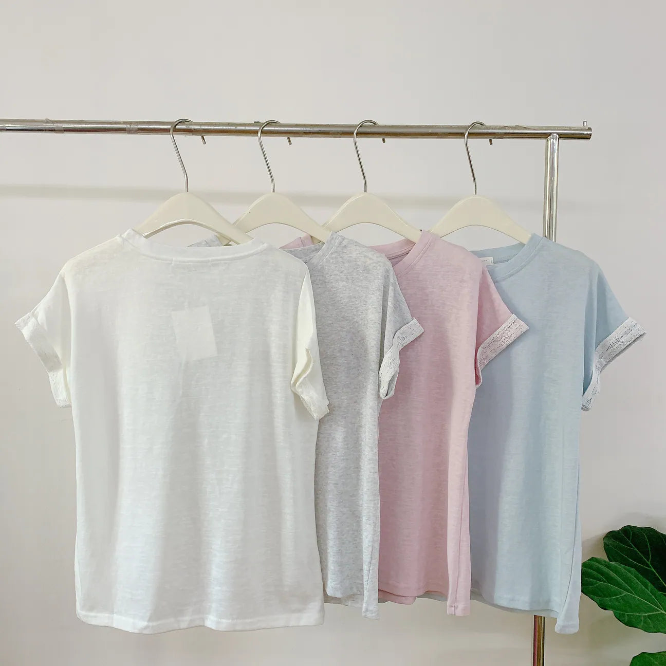 HELLO MILK TEE-85243 蕾絲袖上衣