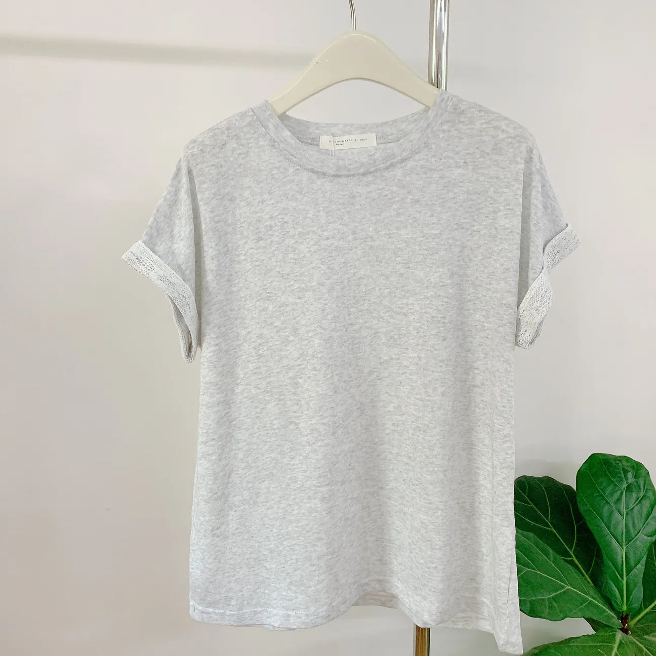 HELLO MILK TEE-85243 蕾絲袖上衣